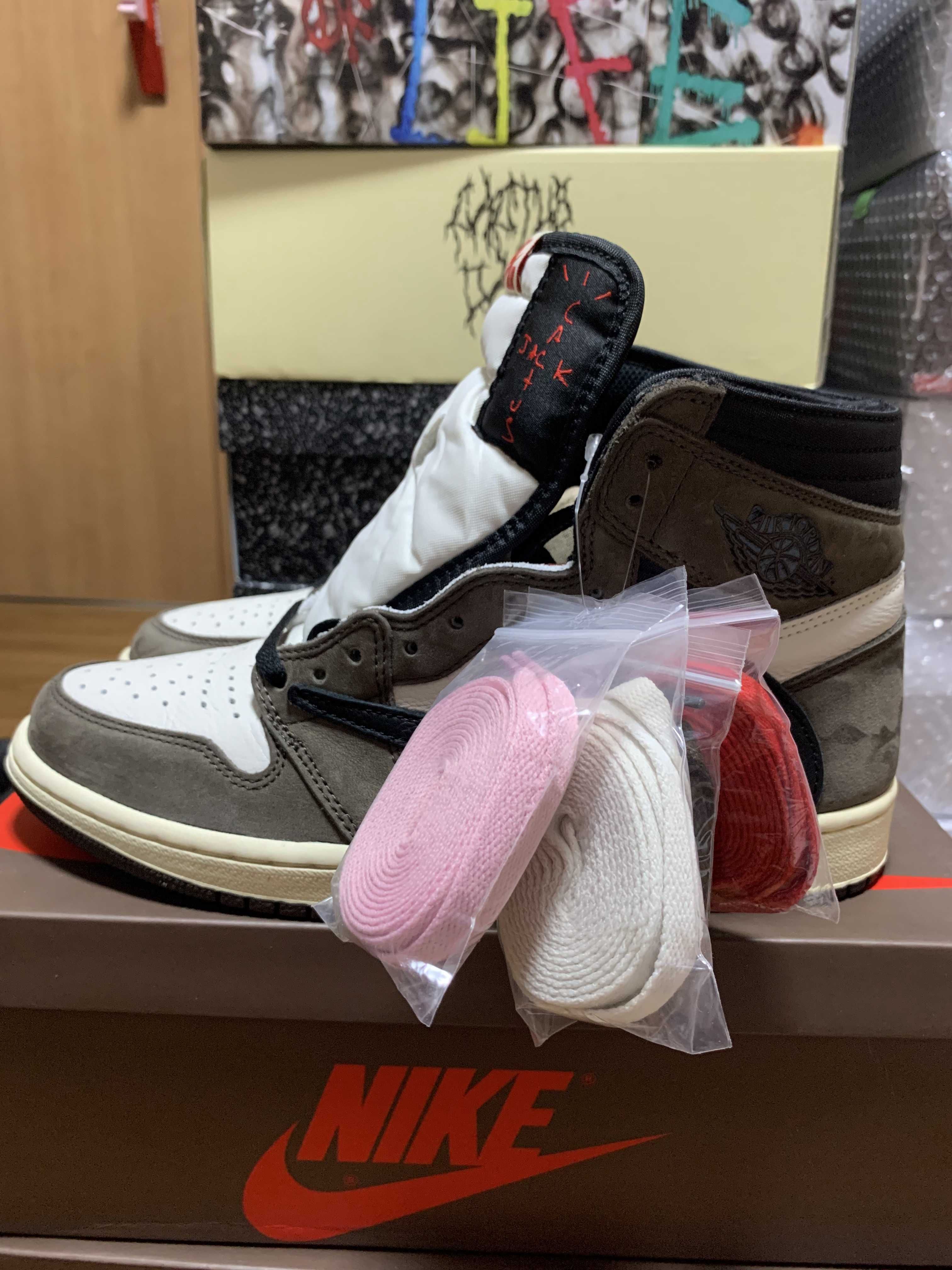 Travis Scott × Nike Air Jordan 1 Retro High OG TS SP "Sail/Dark Mocha"