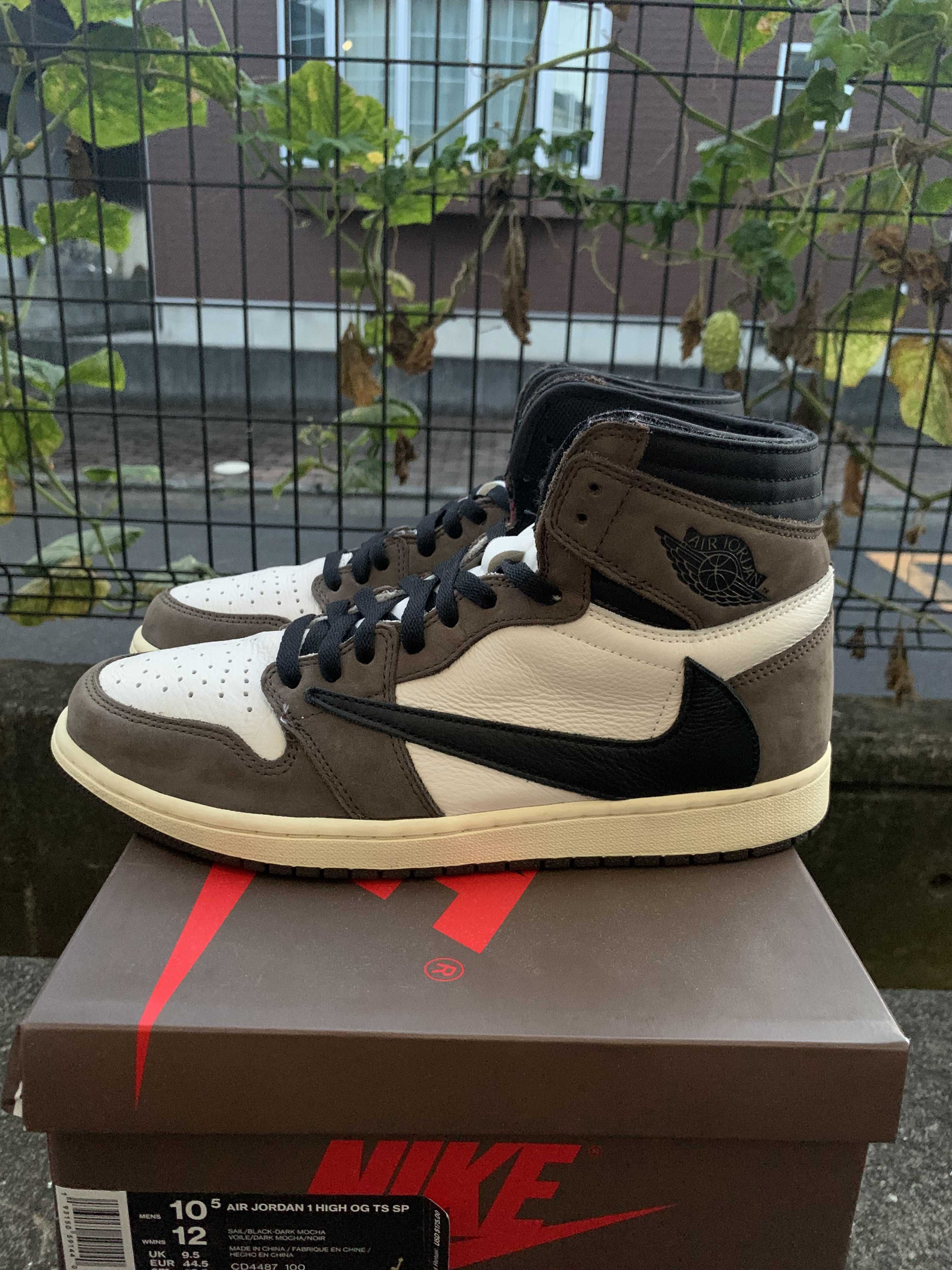 Travis Scott × Nike Air Jordan 1 Retro High OG TS SP "Sail/Dark Mocha"