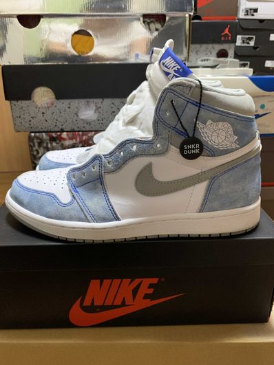 Nike Air Jordan 1 High OG "Hyper Royal"