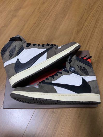 Travis Scott × Nike Air Jordan 1 Retro High OG TS SP "Sail/Dark Mocha"