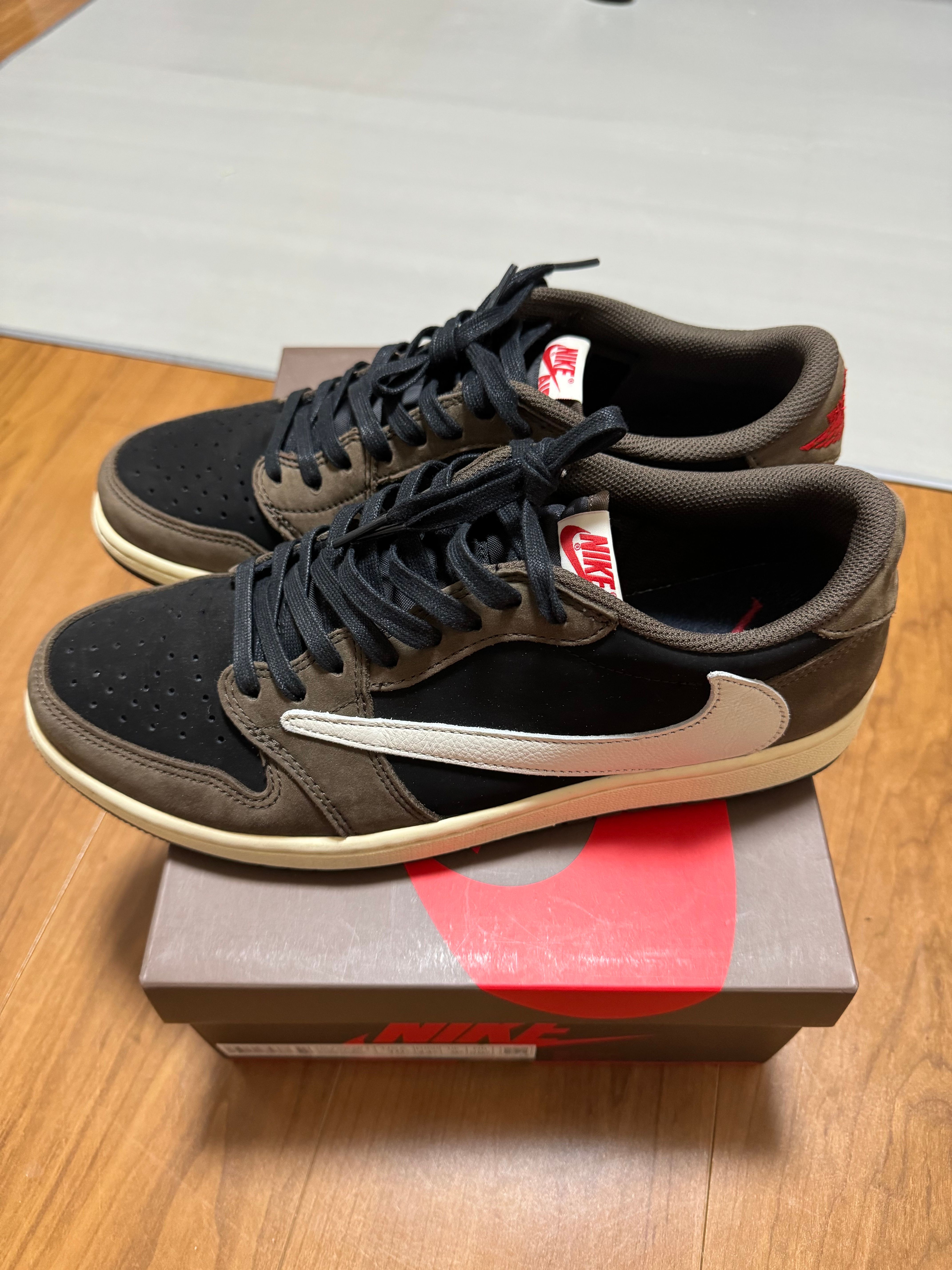 Travis Scott × Nike Air Jordan 1 Low OG SP-T "Black/Dark Mocha"
