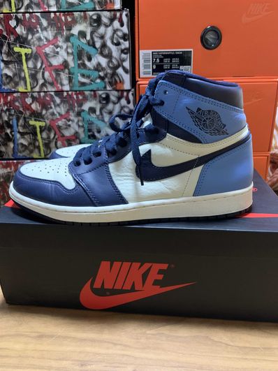 Nike Air Jordan 1 Retro High OG "Obsidian/University Blue"