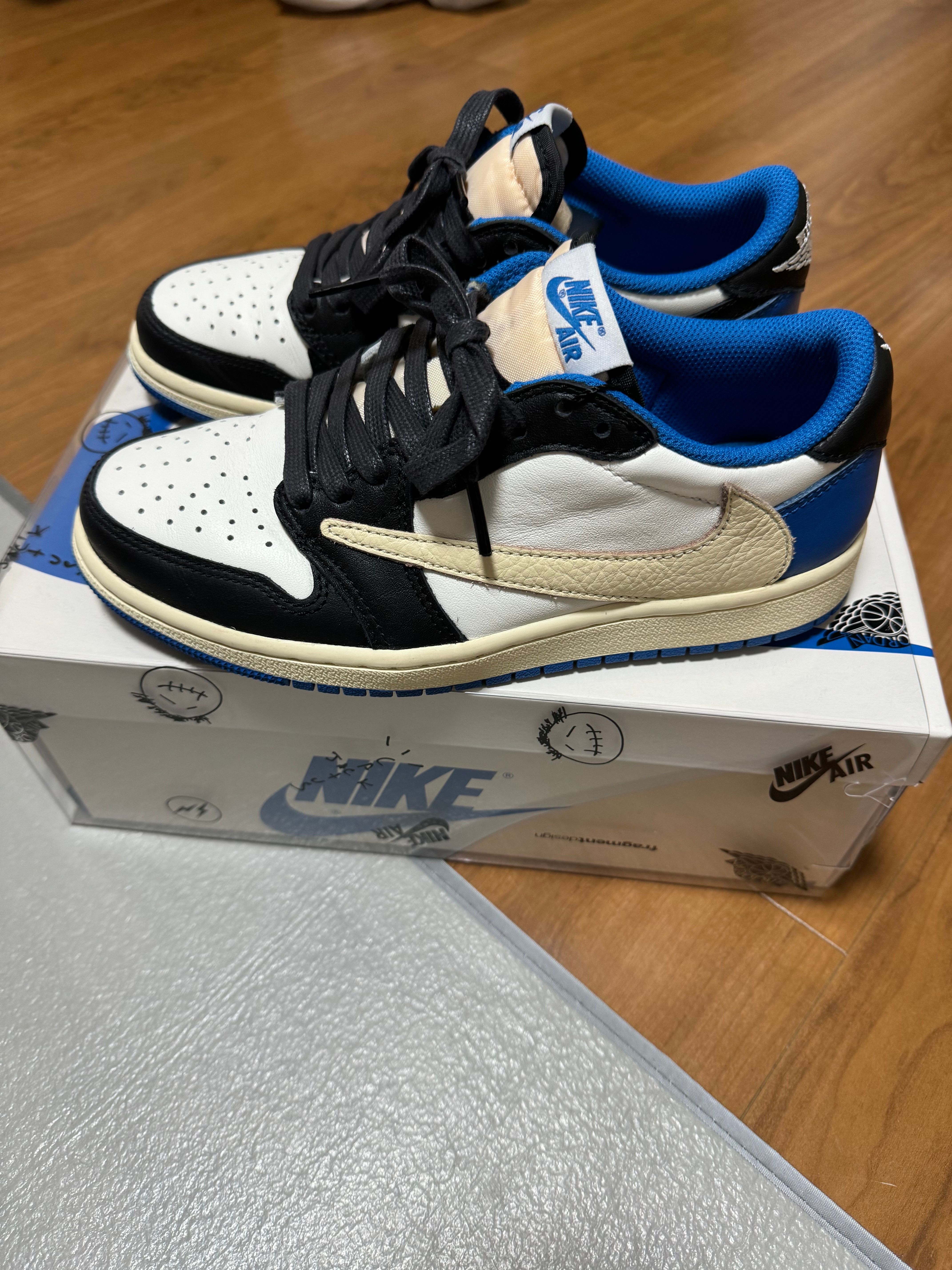 Travis Scott × fragment design × Nike Air Jordan 1 Low OG SP "Military Blue"