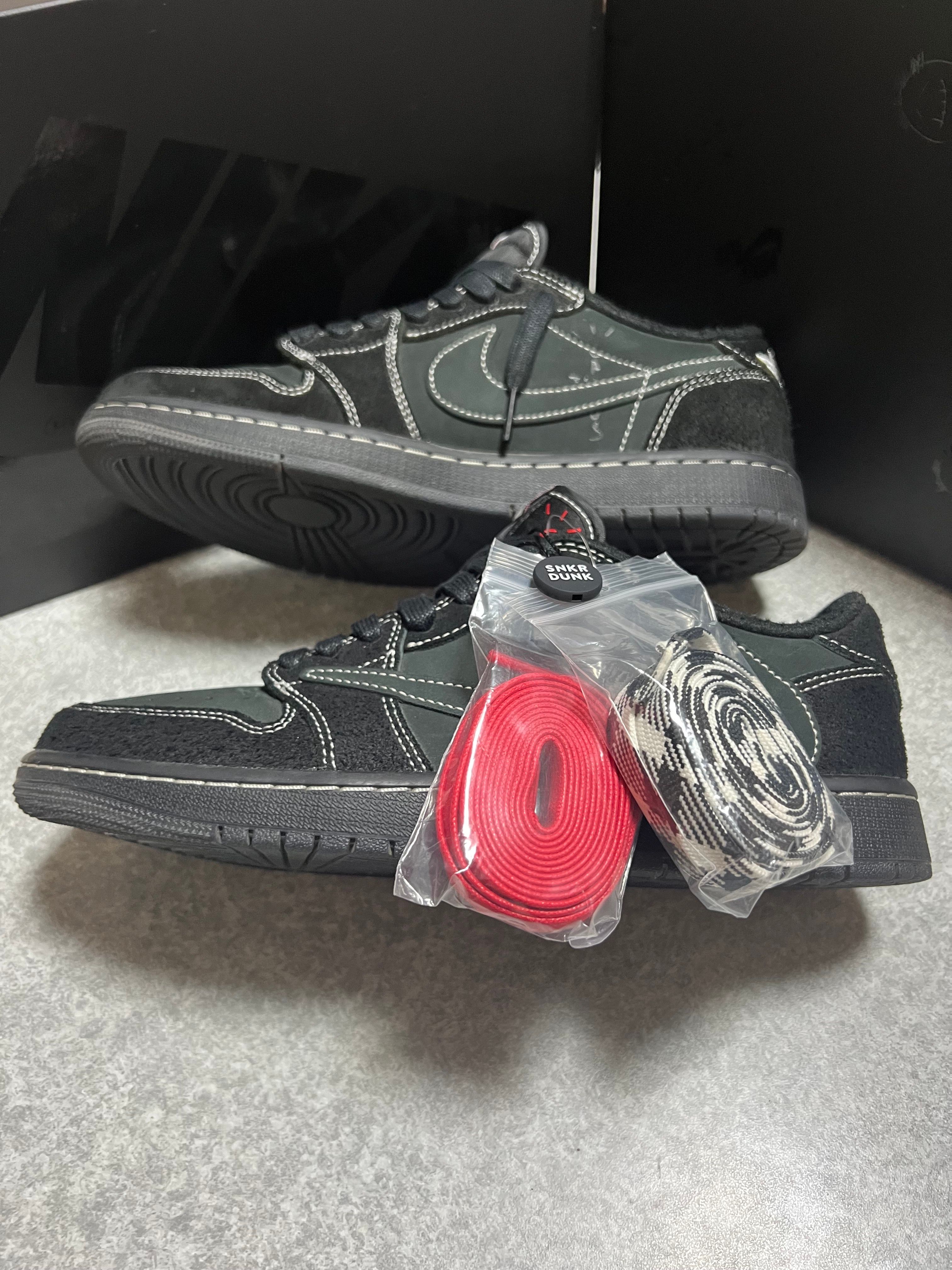 Travis Scott × Nike Air Jordan 1 Low OG SP "Black Phantom"