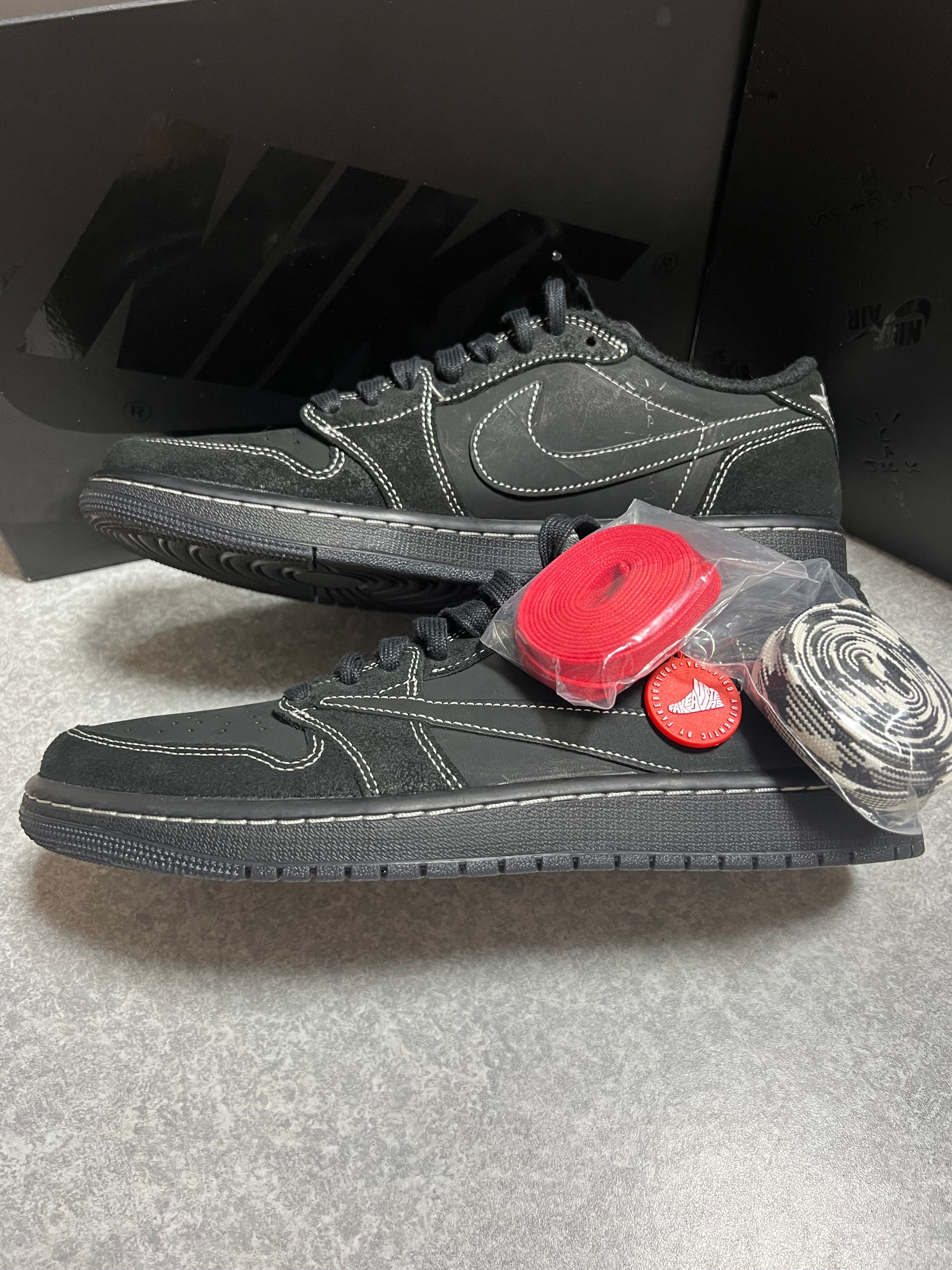 Travis Scott × Nike Air Jordan 1 Low OG SP "Black Phantom"