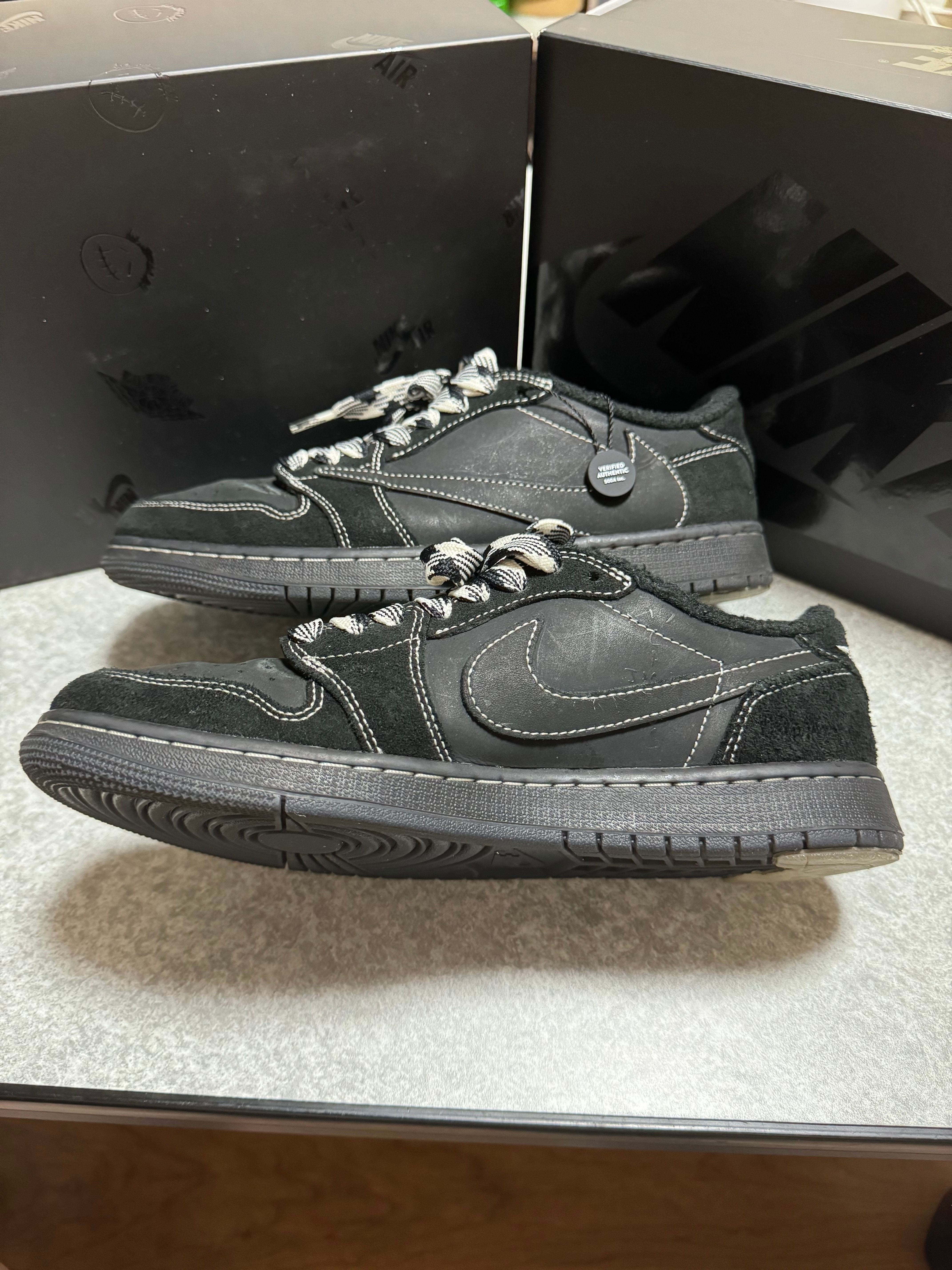 Travis Scott × Nike Air Jordan 1 Low OG SP "Black Phantom"