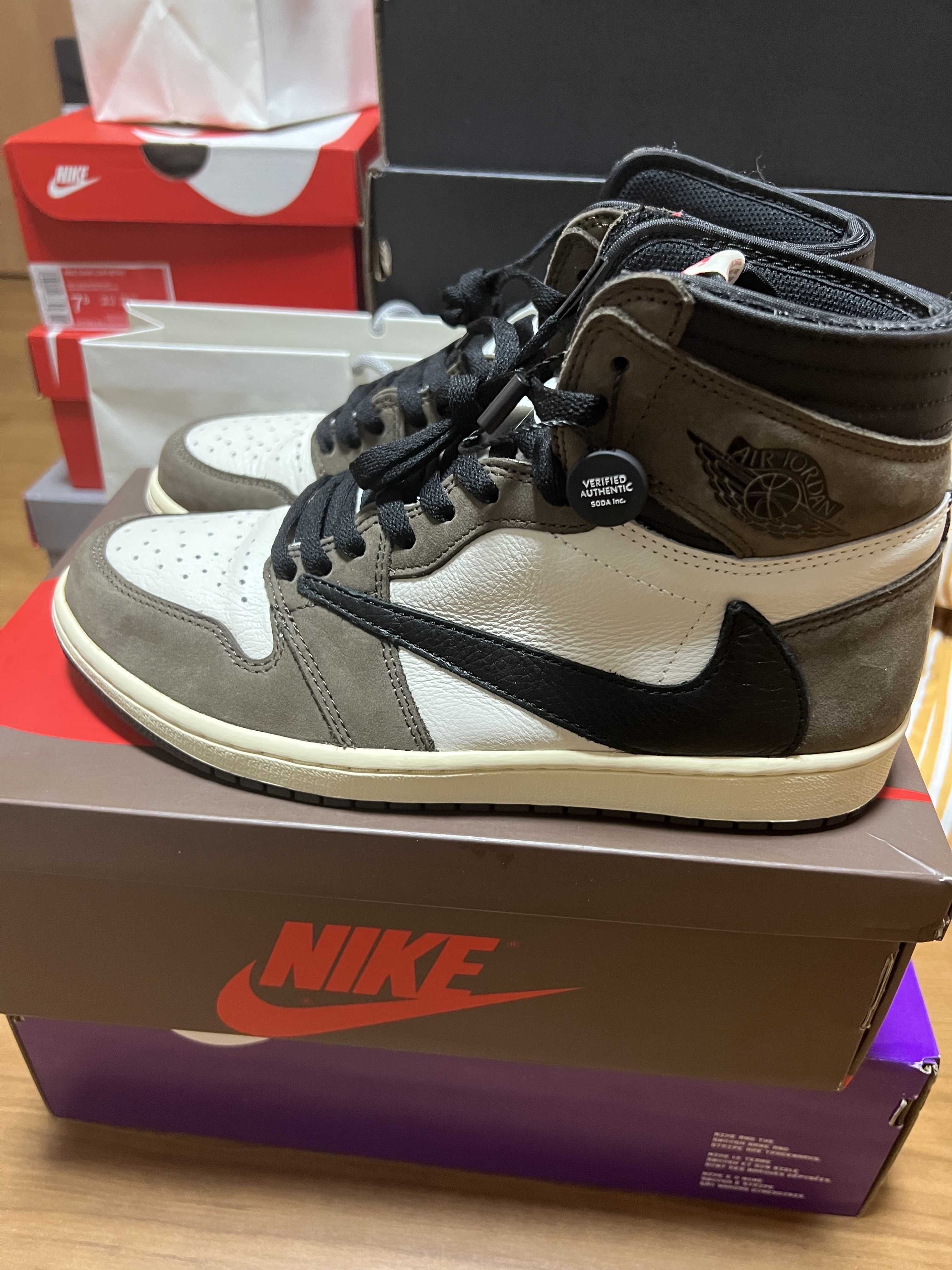Travis Scott × Nike Air Jordan 1 Retro High OG TS SP "Sail/Dark Mocha"