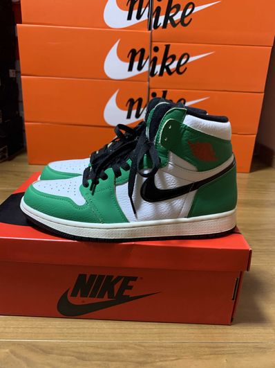 Nike Women's Air Jordan 1 High OG "Lucky Green/White-Sail-Black"