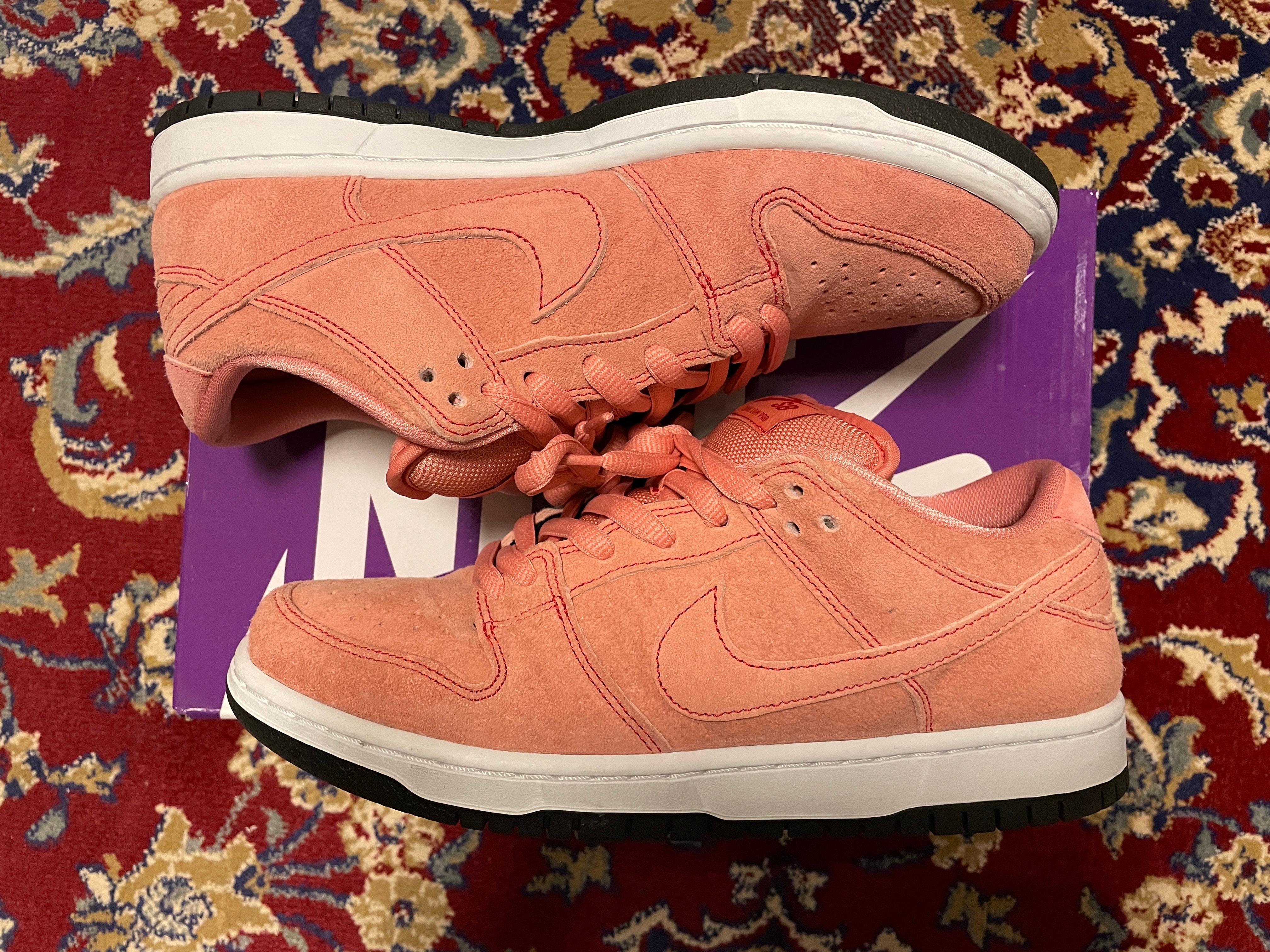 Nike SB Dunk Low "Pink Pig"