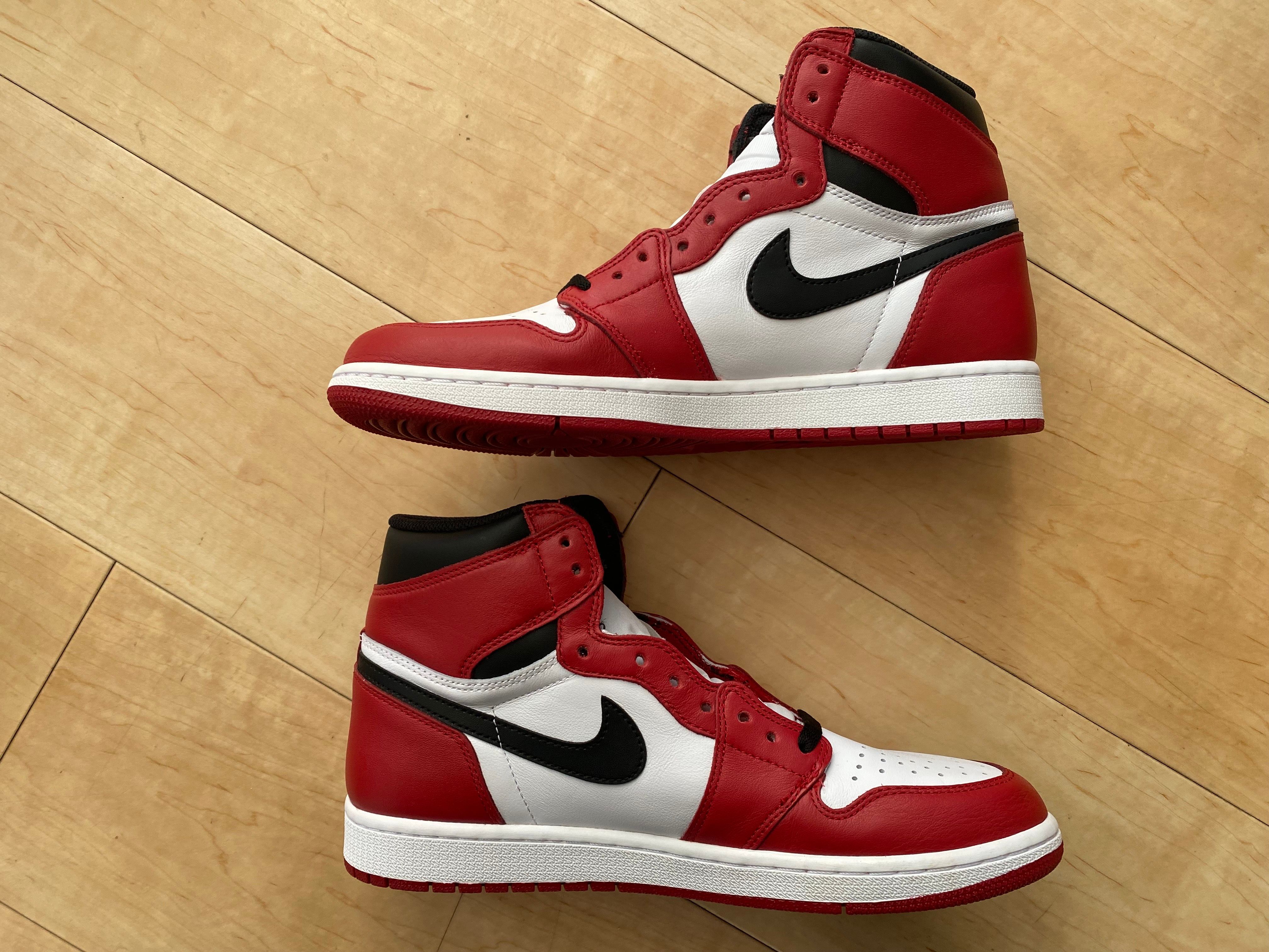 Nike Air Jordan 1 Retro High "Chicago" (2015)