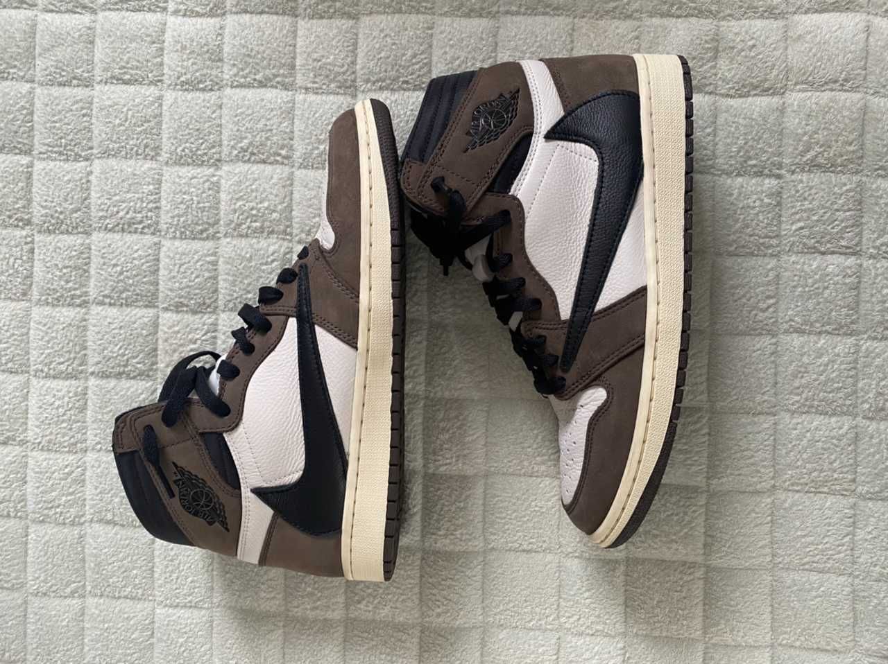 Travis Scott × Nike Air Jordan 1 Retro High OG TS SP "Sail/Dark Mocha"