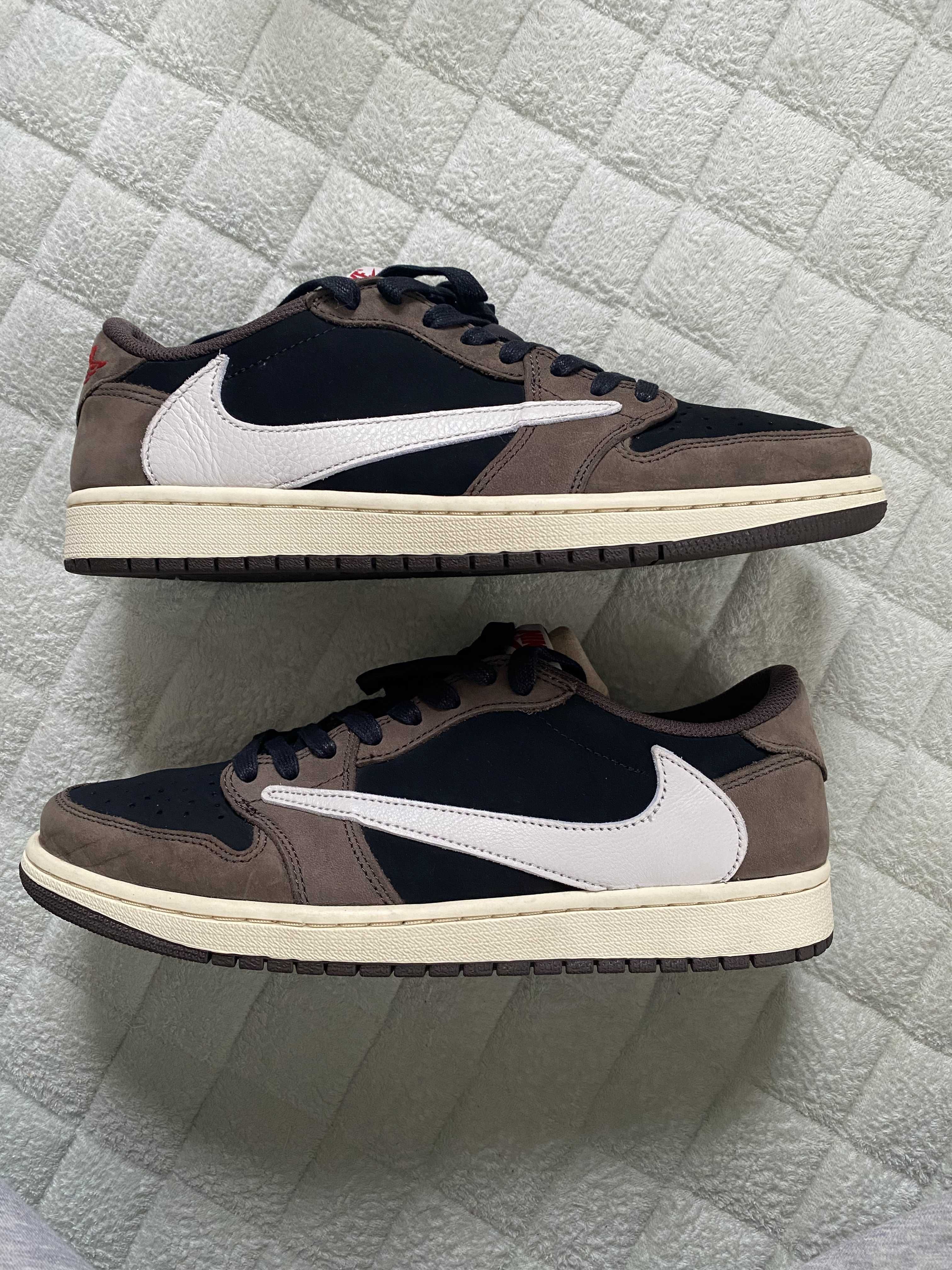 Travis Scott × Nike Air Jordan 1 Low OG SP-T  "Black/Dark Mocha"