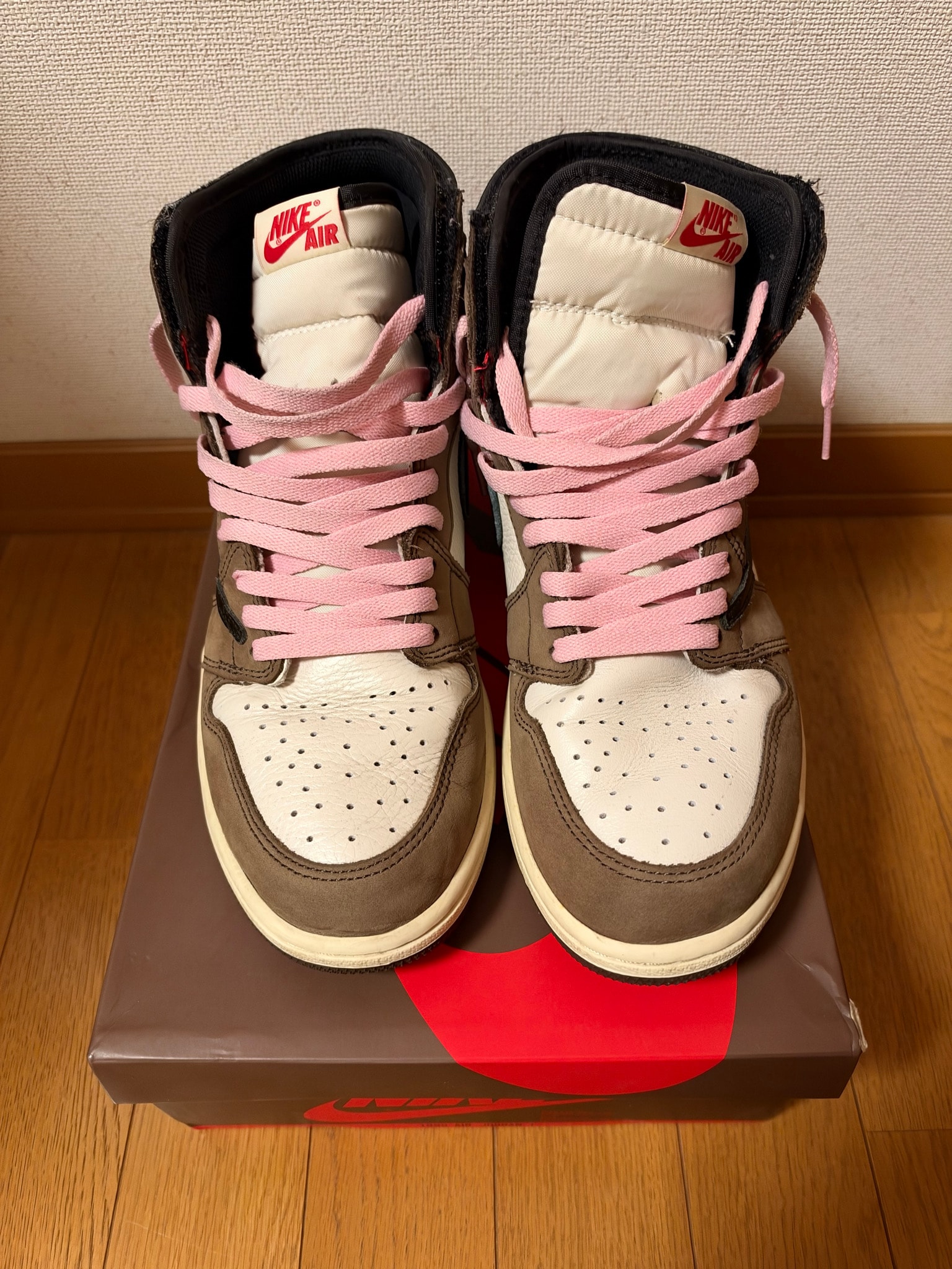 Travis Scott × Nike Air Jordan 1 Retro High OG TS SP "Sail/Dark Mocha"
