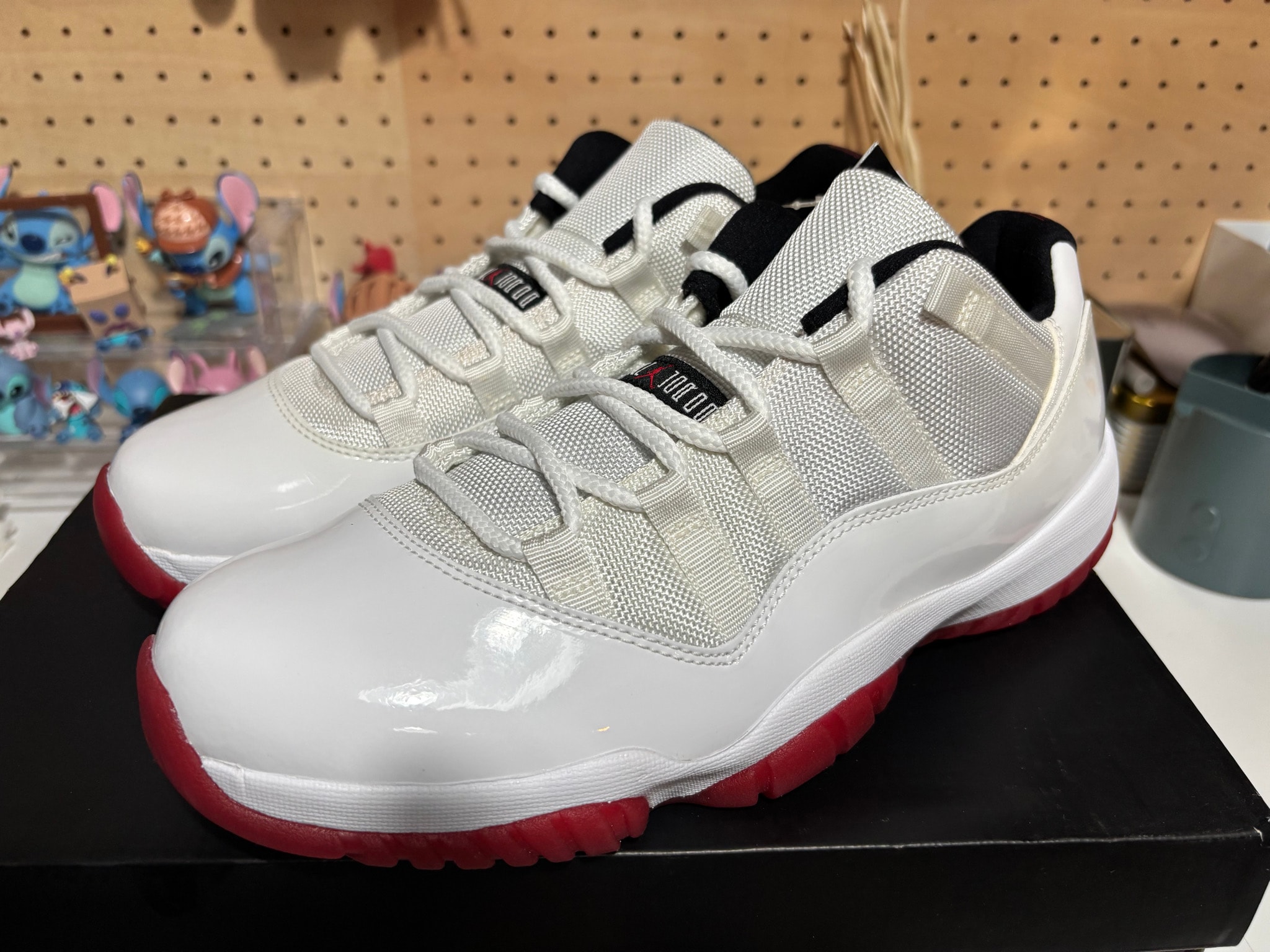 Nike Air Jordan 11 Retro Low "White/Red" (2012)