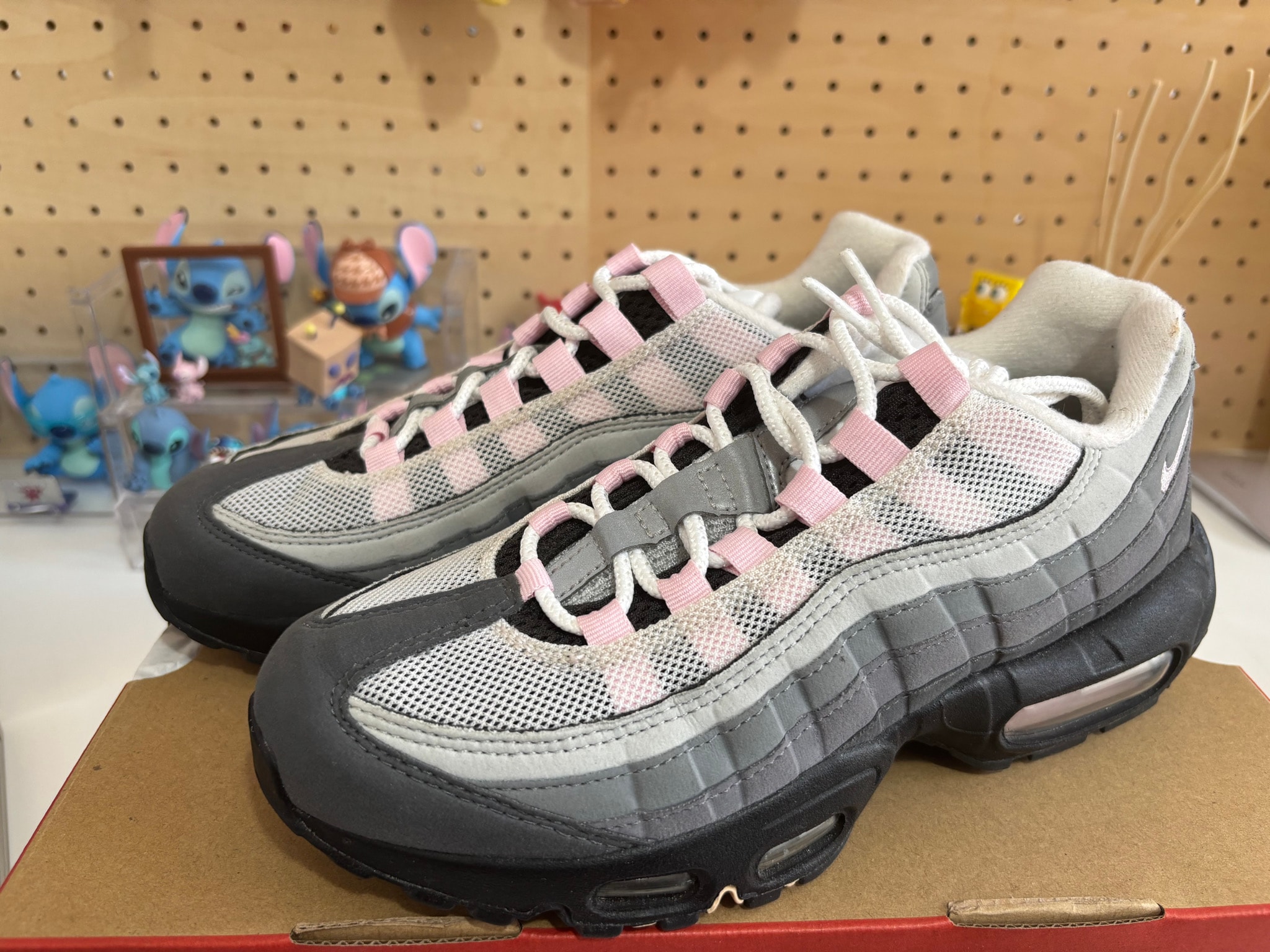 Nike Air Max 95 "Gunsmoke/Pink Foam"