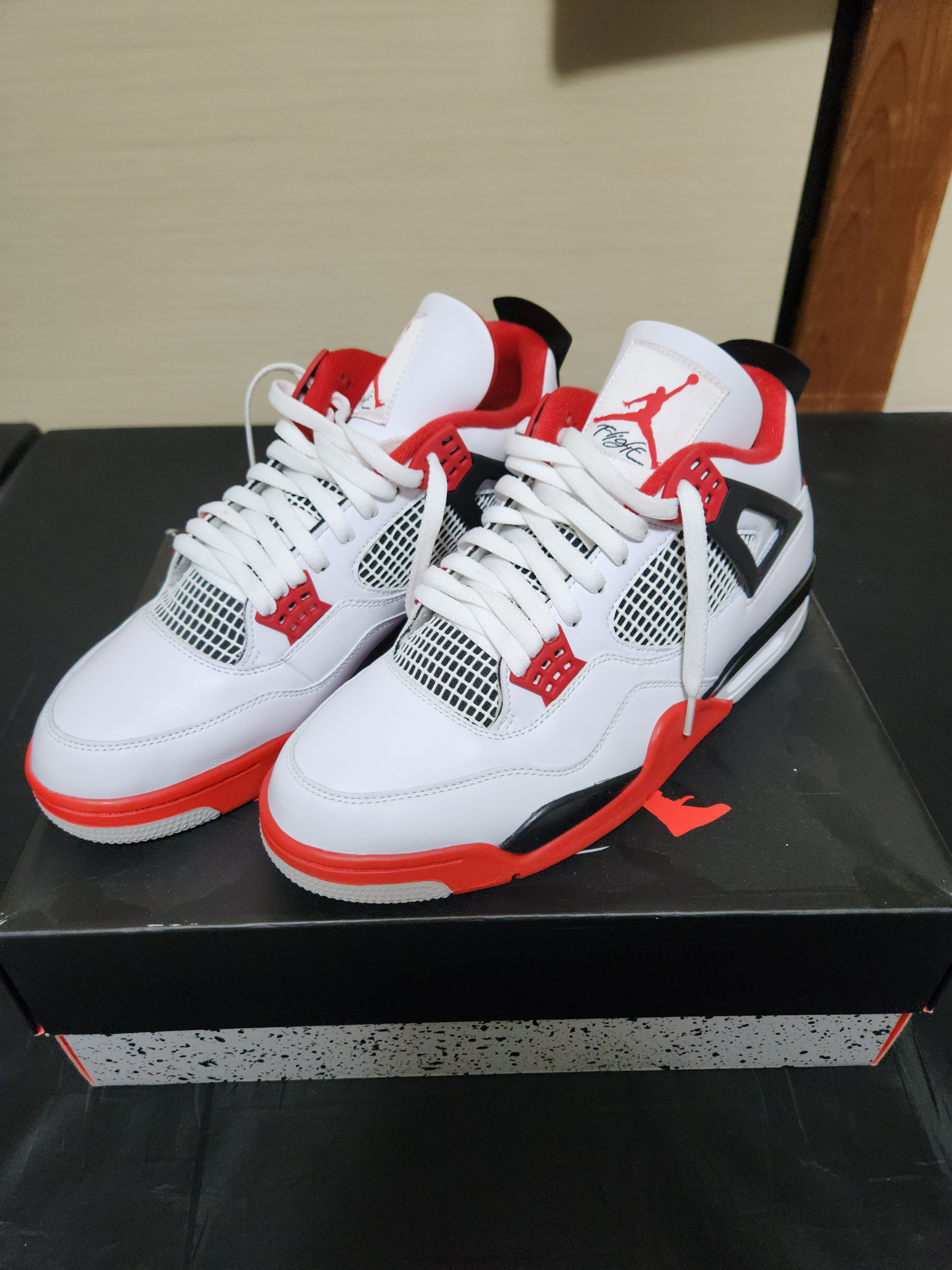 Nike Air Jordan 4 Retro OG "Fire Red" (2020)