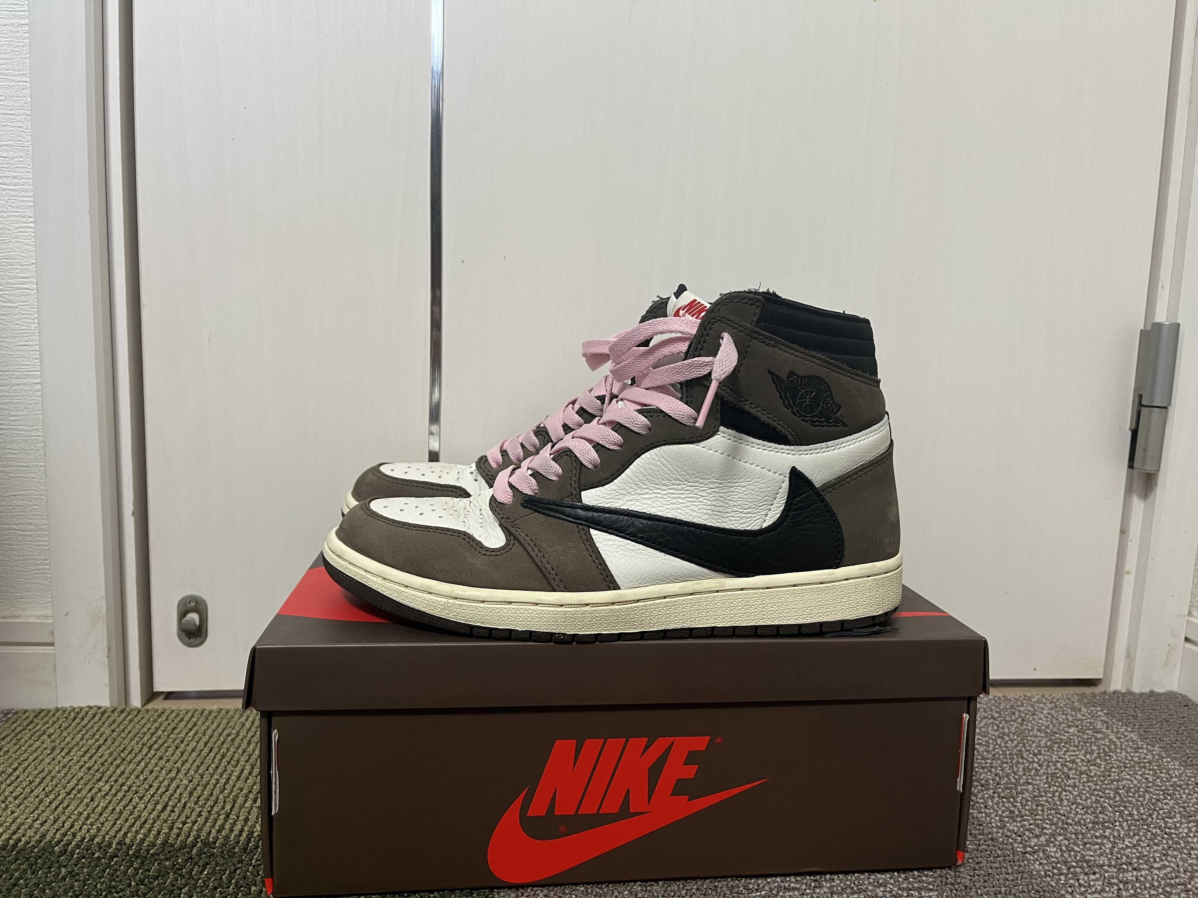 Travis Scott × Nike Air Jordan 1 Retro High OG TS SP "Sail/Dark Mocha"