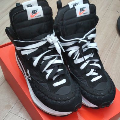 Jean-Paul Gaultier × sacai × Nike Vapor Waffle "Black/Black-White"