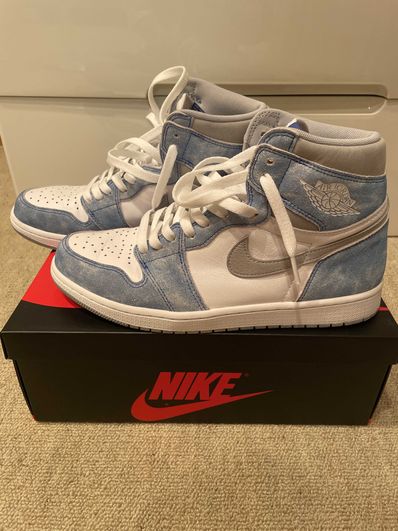 Nike Air Jordan 1 High OG "Hyper Royal"