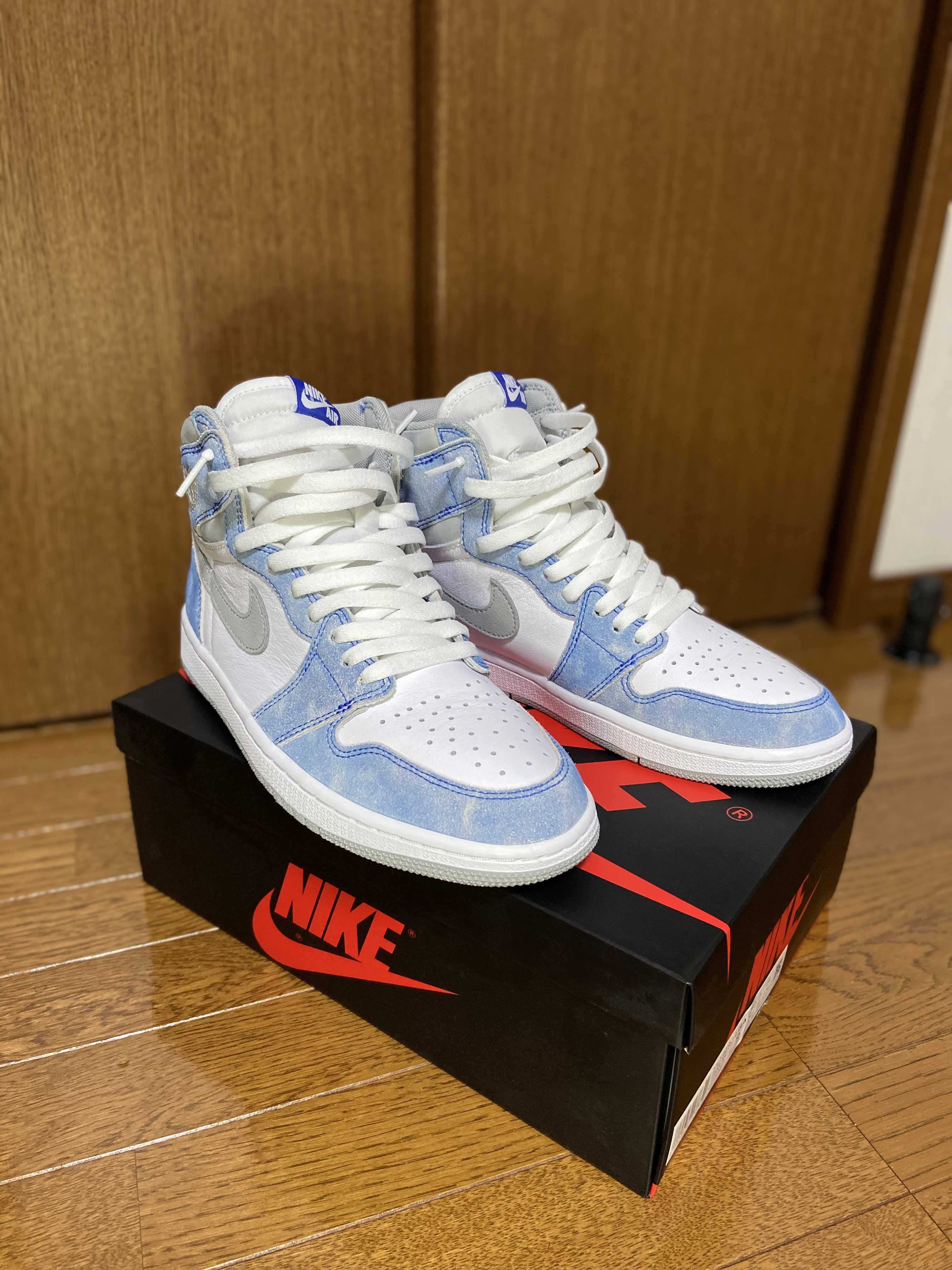 Nike Air Jordan 1 High OG "Hyper Royal"