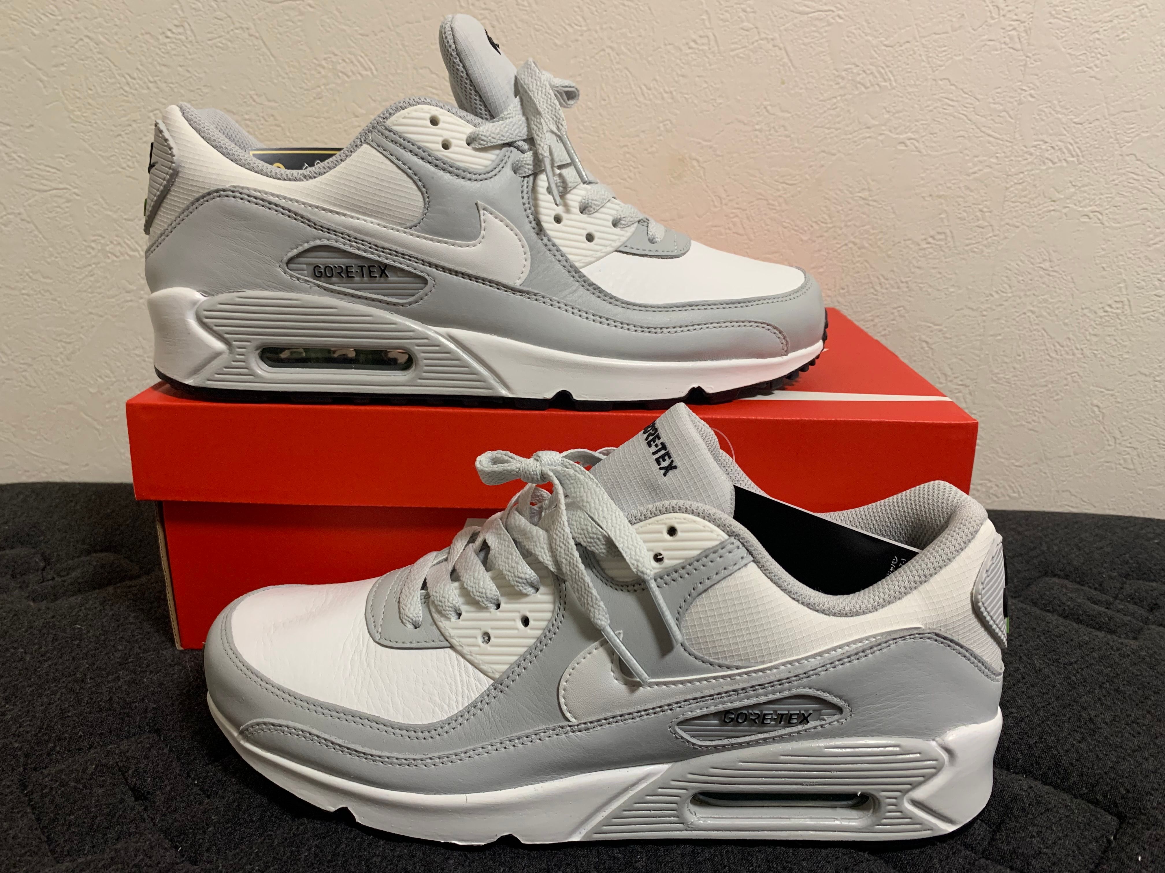 Nike Air Max 90 GORE-TEX "Photon Dust"