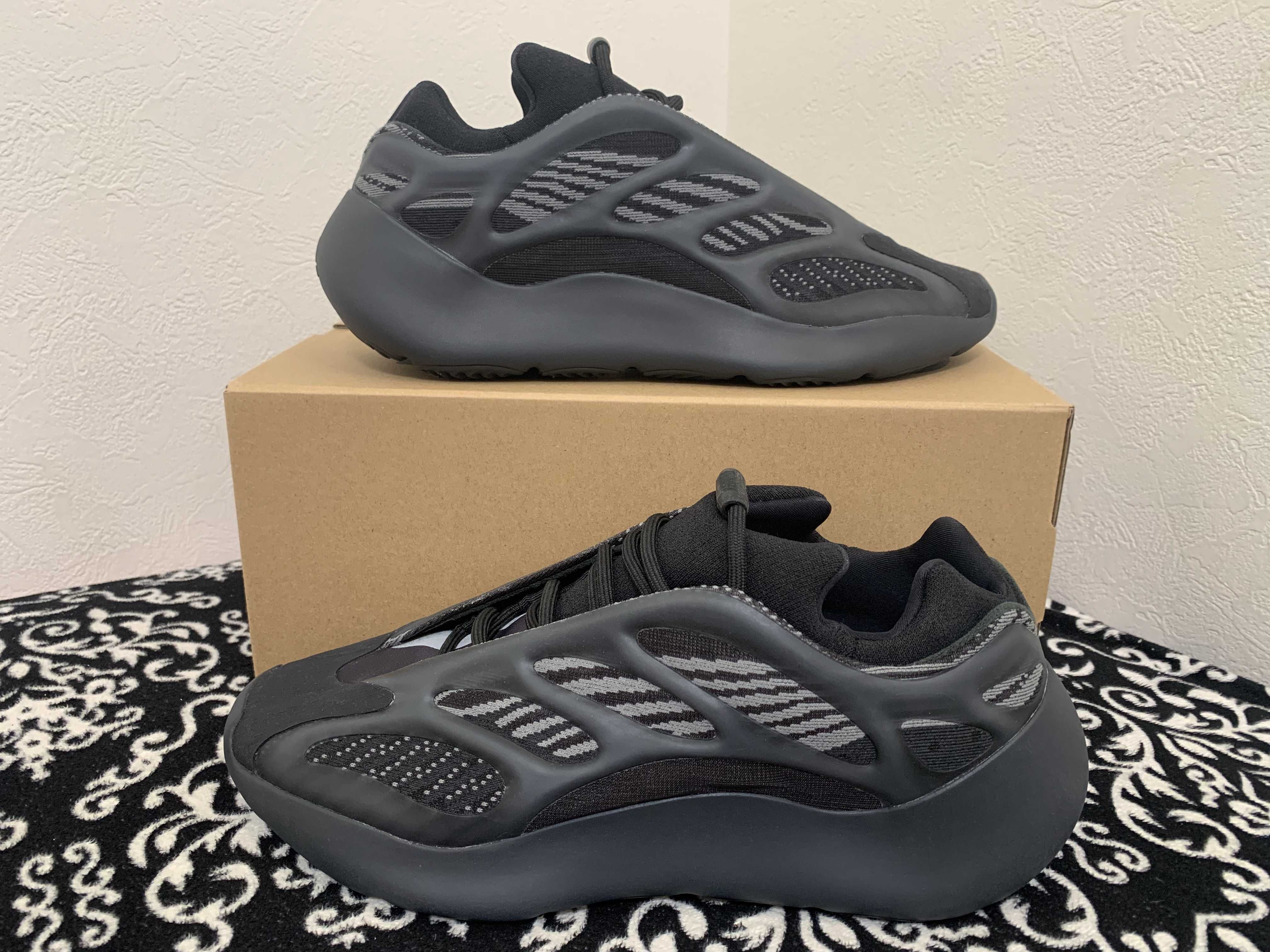 adidas YEEZY 700V3 "Dark Glow"
