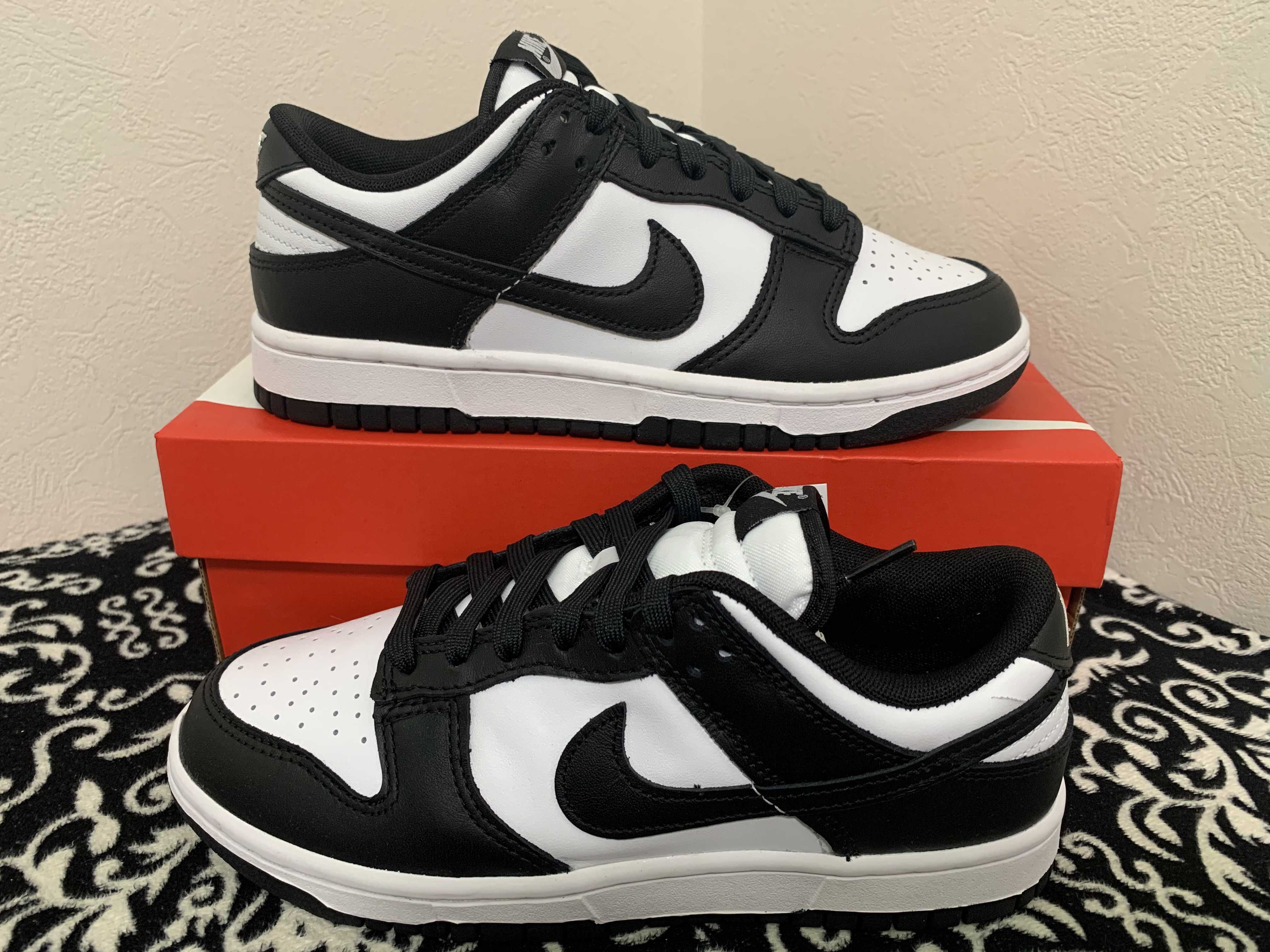 Nike Dunk Low Retro "Panda/White/Black"
