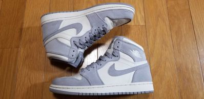 Nike Women's Air Jordan 1 Retro High "Pale Ivory"