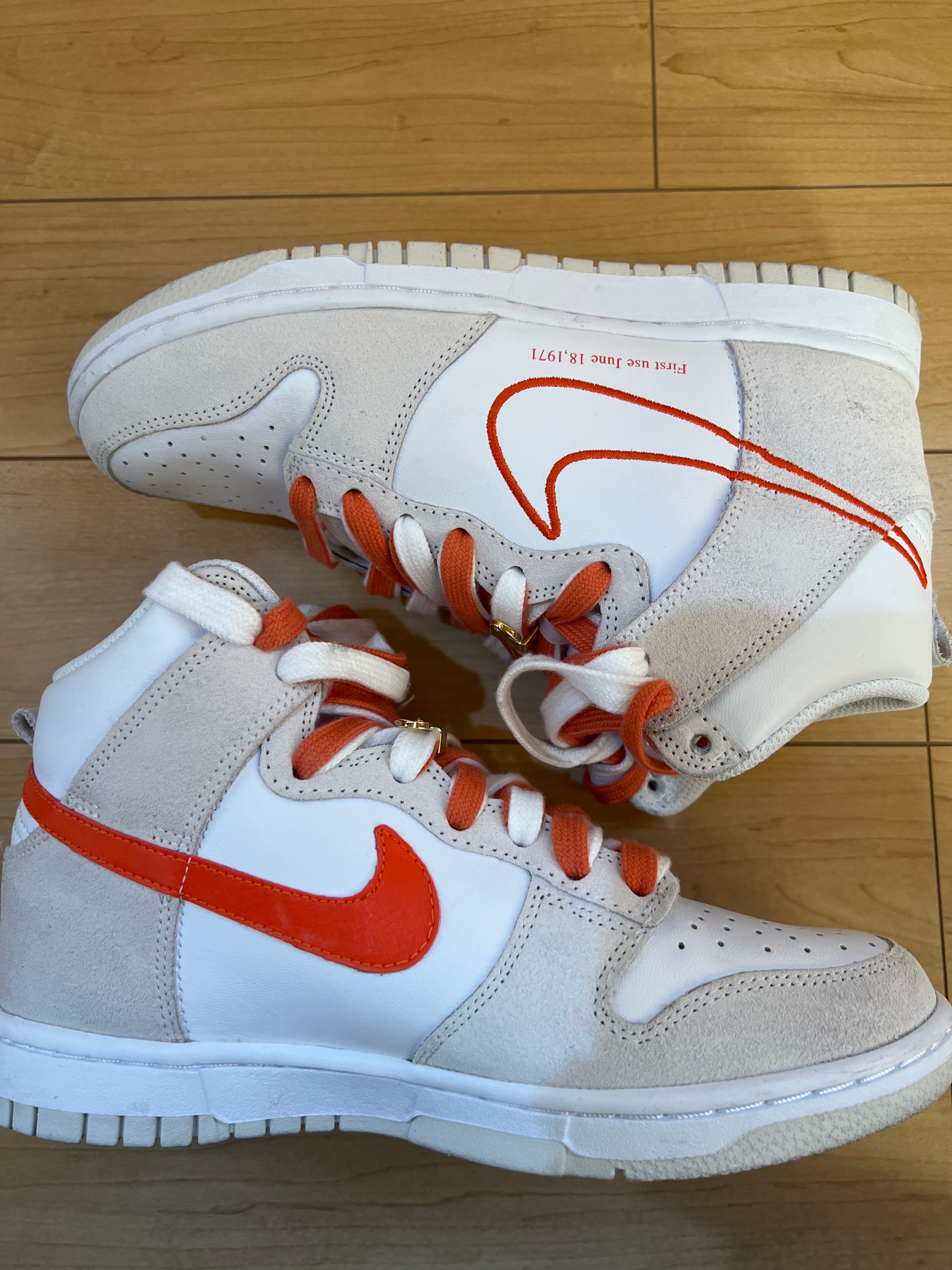 NIKE Women's DUNK HIGH SE FIRST USE "WHITE/ORANGE"