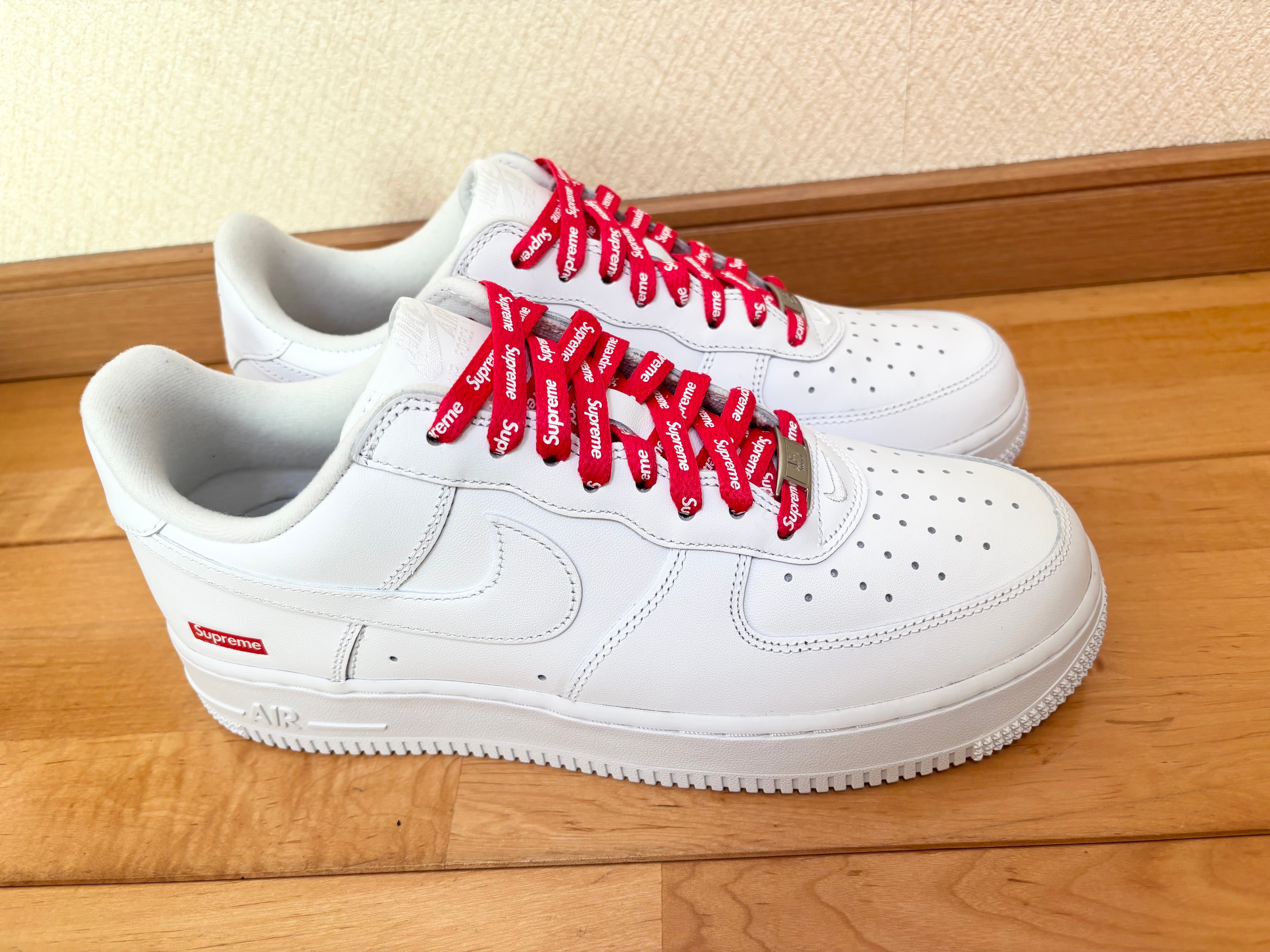 シュプリーム × ナイキ エアフォース1 ロー 