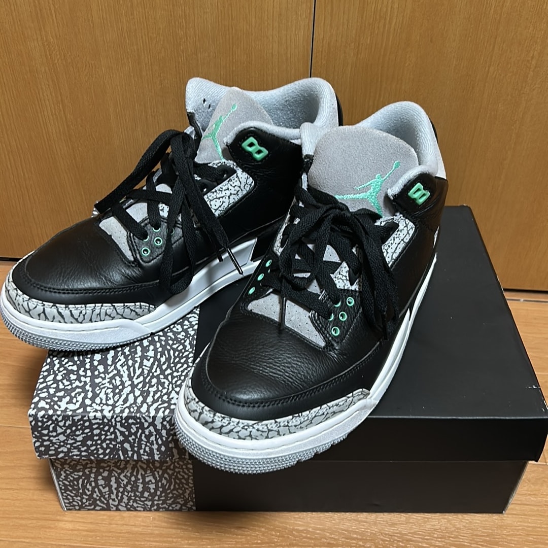 Nike Air Jordan 3 Retro "Green Glow"