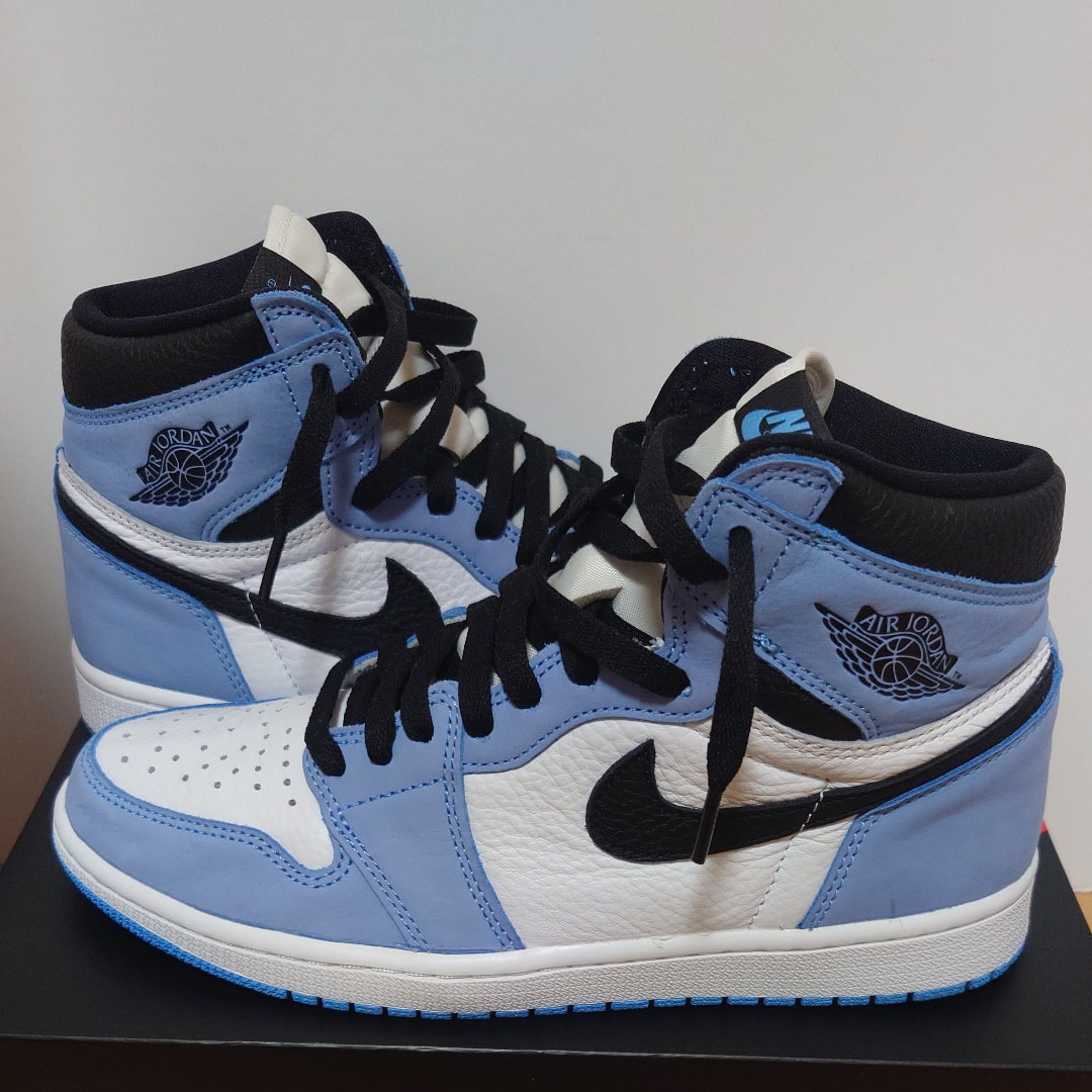 Nike Air Jordan 1 High OG "University Blue"