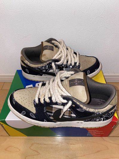 Travis Scott × Nike SB Dunk Low "Black/Parachute Beige"