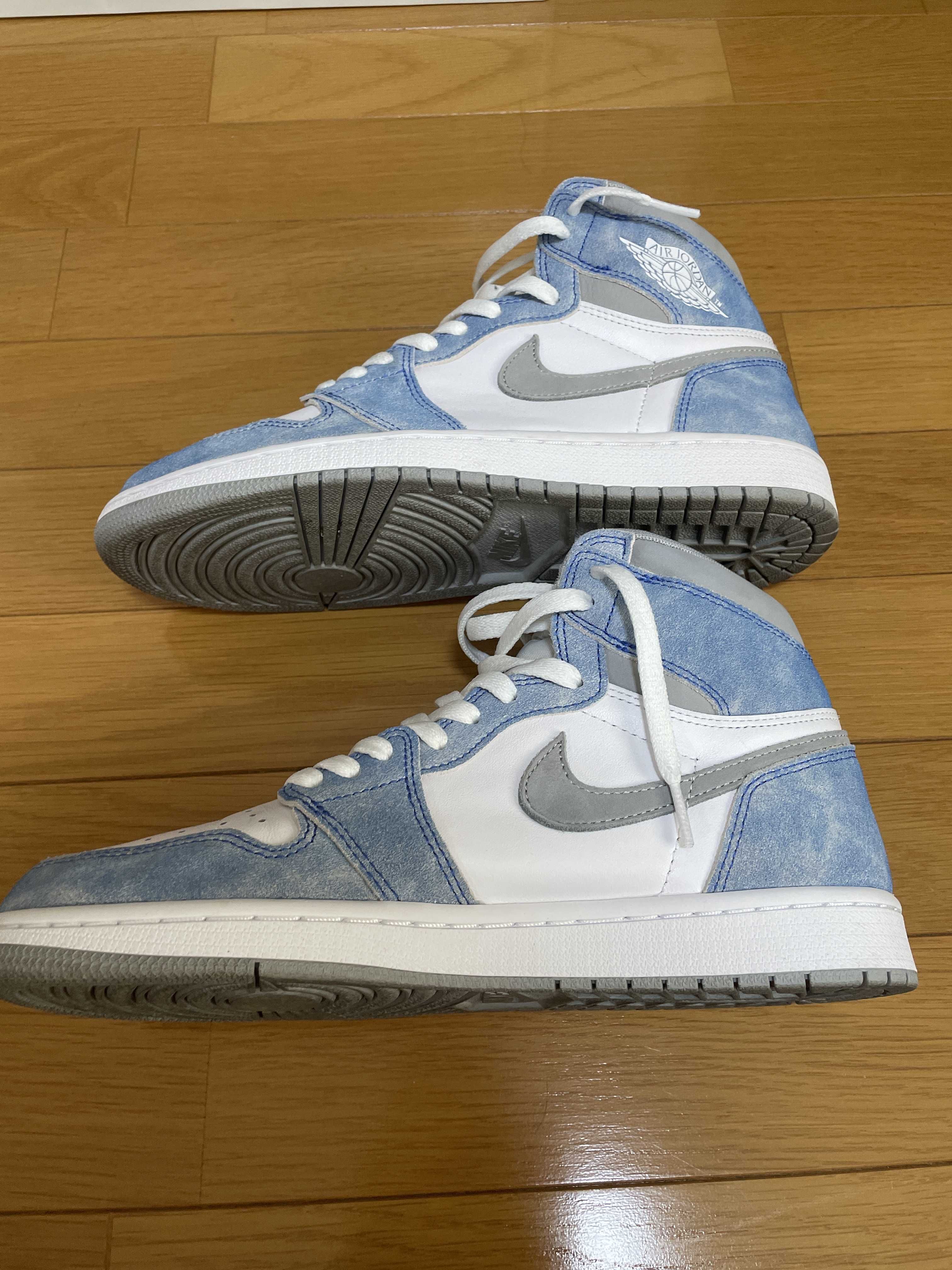 Nike Air Jordan 1 High OG "Hyper Royal"