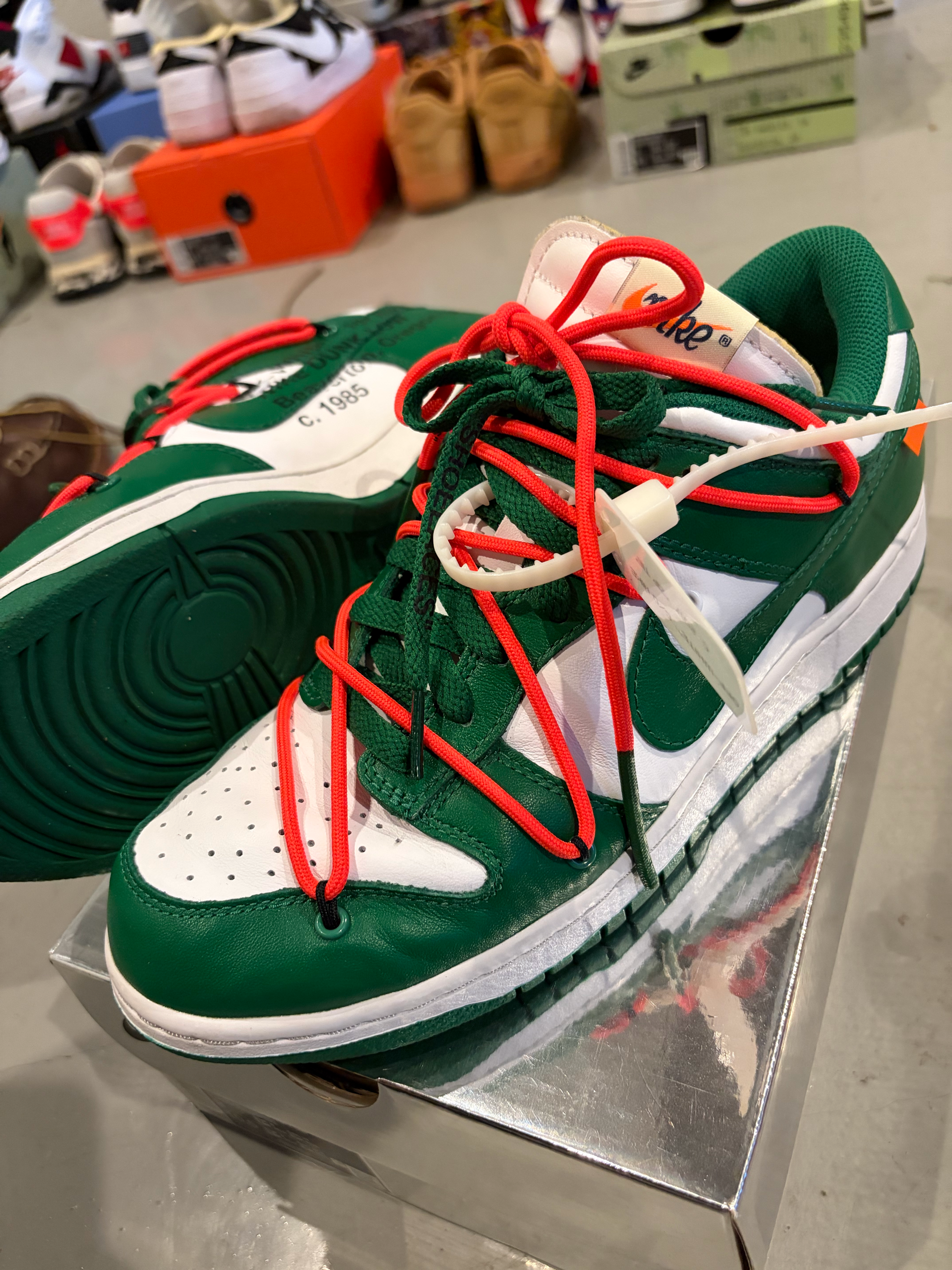 Off-White × Nike Dunk Low "White/Pine Green"