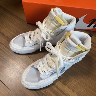 sacai × NIKE BLAZER MID "WHITE/WOLF GREY"