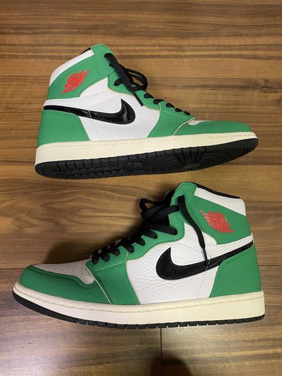 Nike Women's Air Jordan 1 High OG "Lucky Green/White-Sail-Black"
