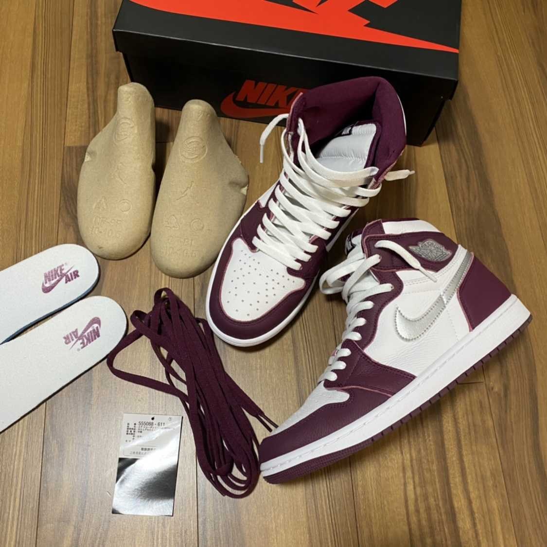 Nike Air Jordan 1 High OG "Bordeaux"