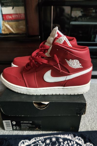 Nike Air Jordan 1 Mid "Gym Red White"
