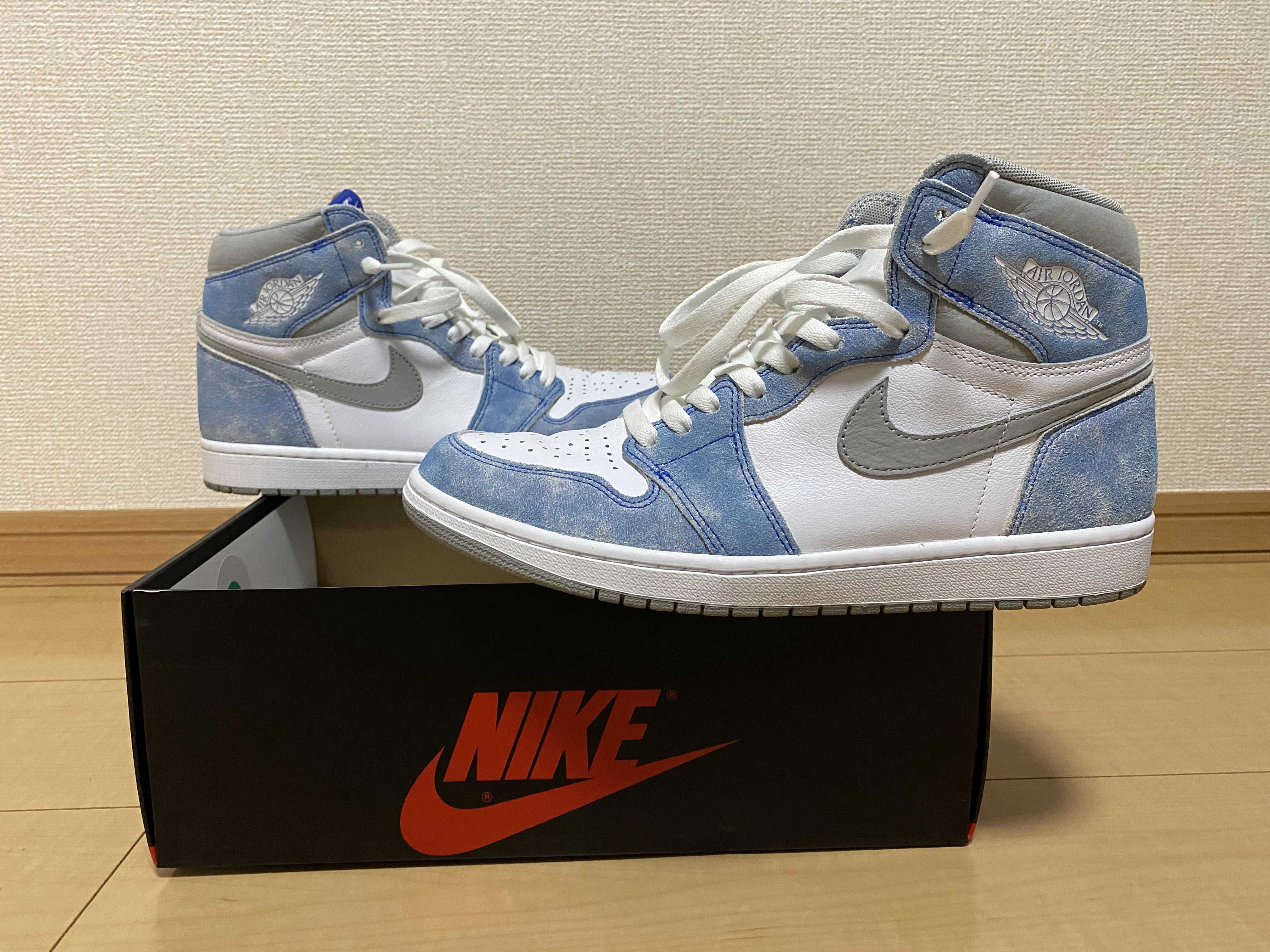 Nike Air Jordan 1 High OG "Hyper Royal"