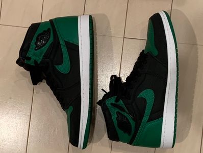 Nike Air Jordan 1 Retro High OG "Black/Pine Green" (2020)