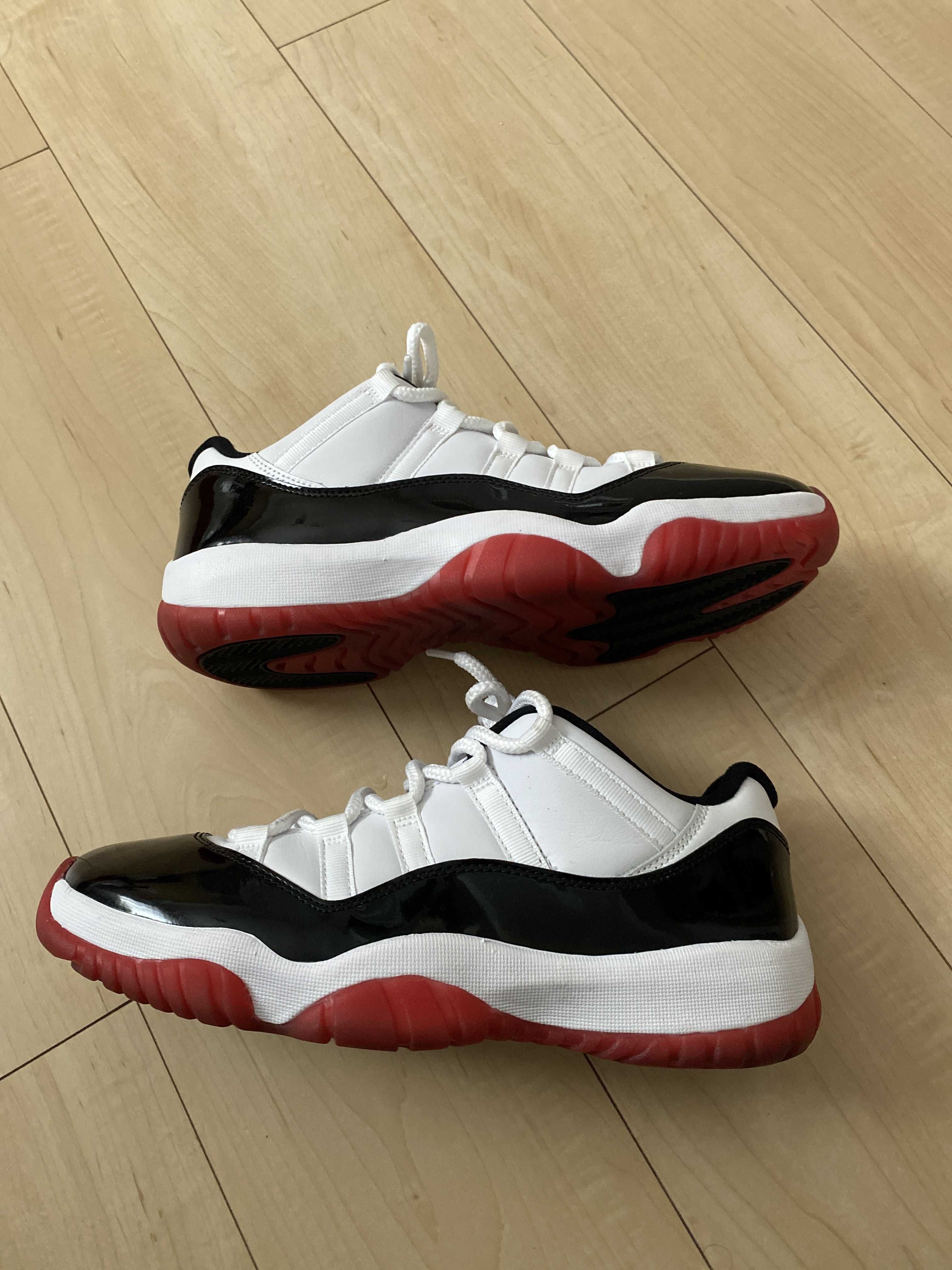Nike Air Jordan 11 Low "Gym Red"