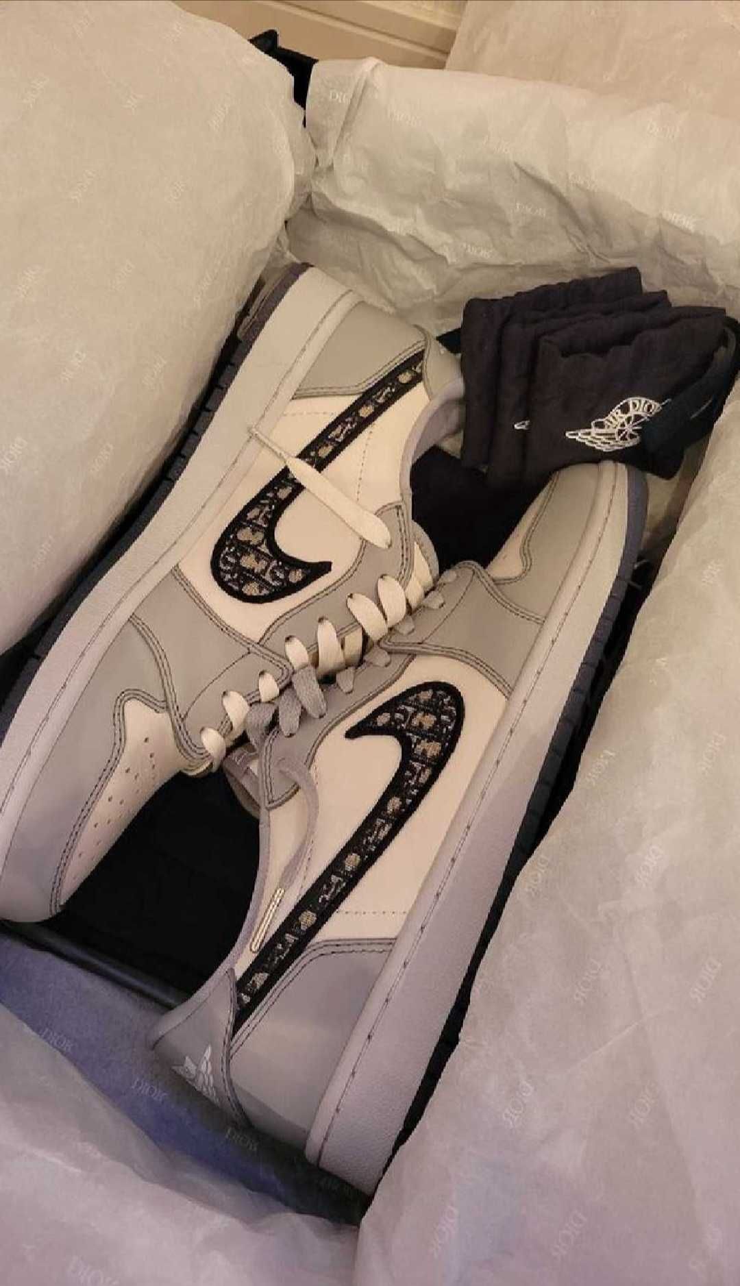 Dior × Nike Air Jordan 1 Low OG "Wolf Grey/Black-Sail-White"