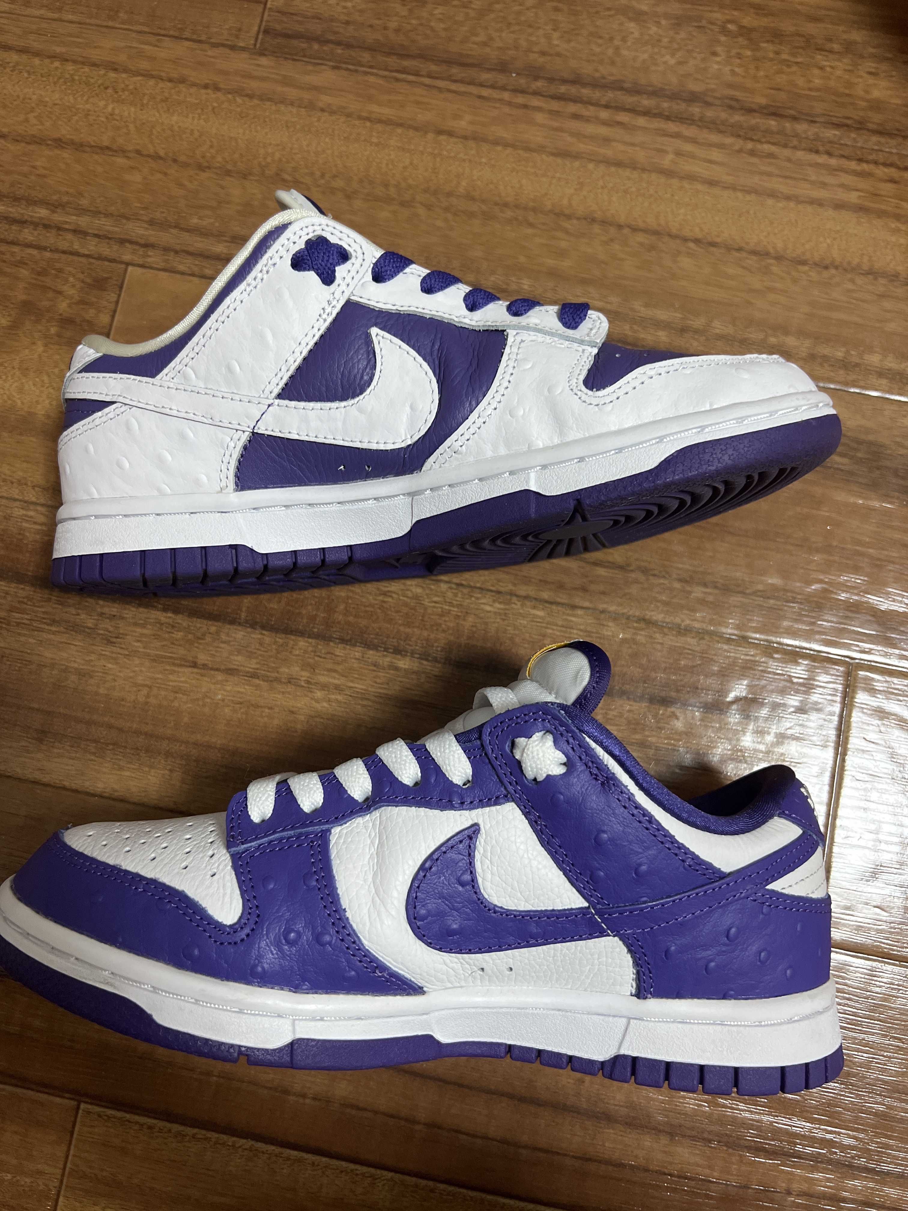 Nike Women's Dunk Low "Made You Look"