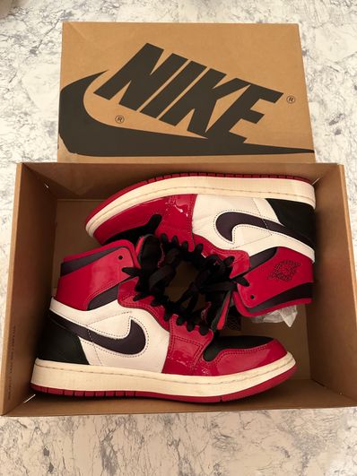 Nike Women's Air Jordan 1 High ZOOM "Chicago"