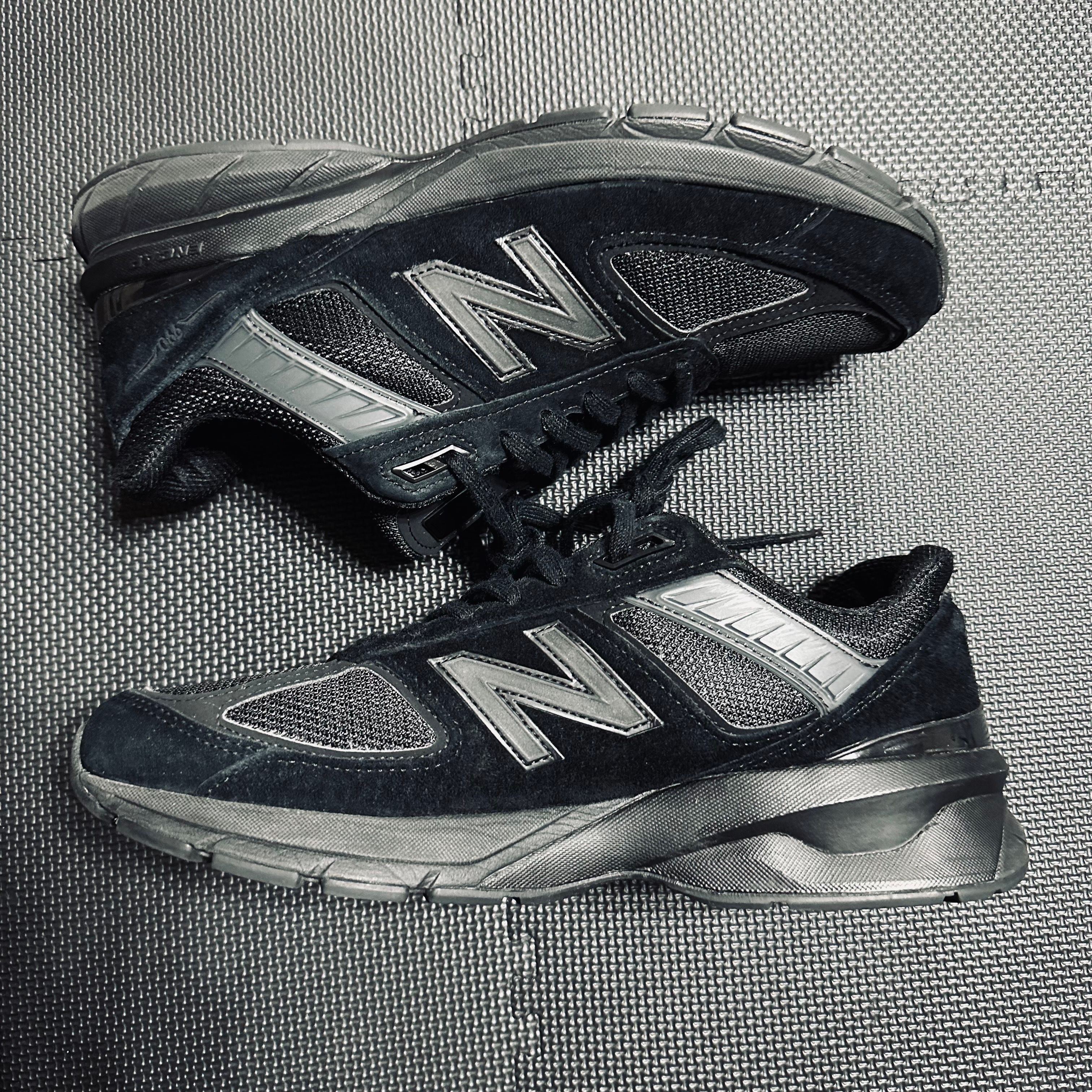 New Balance 990V5