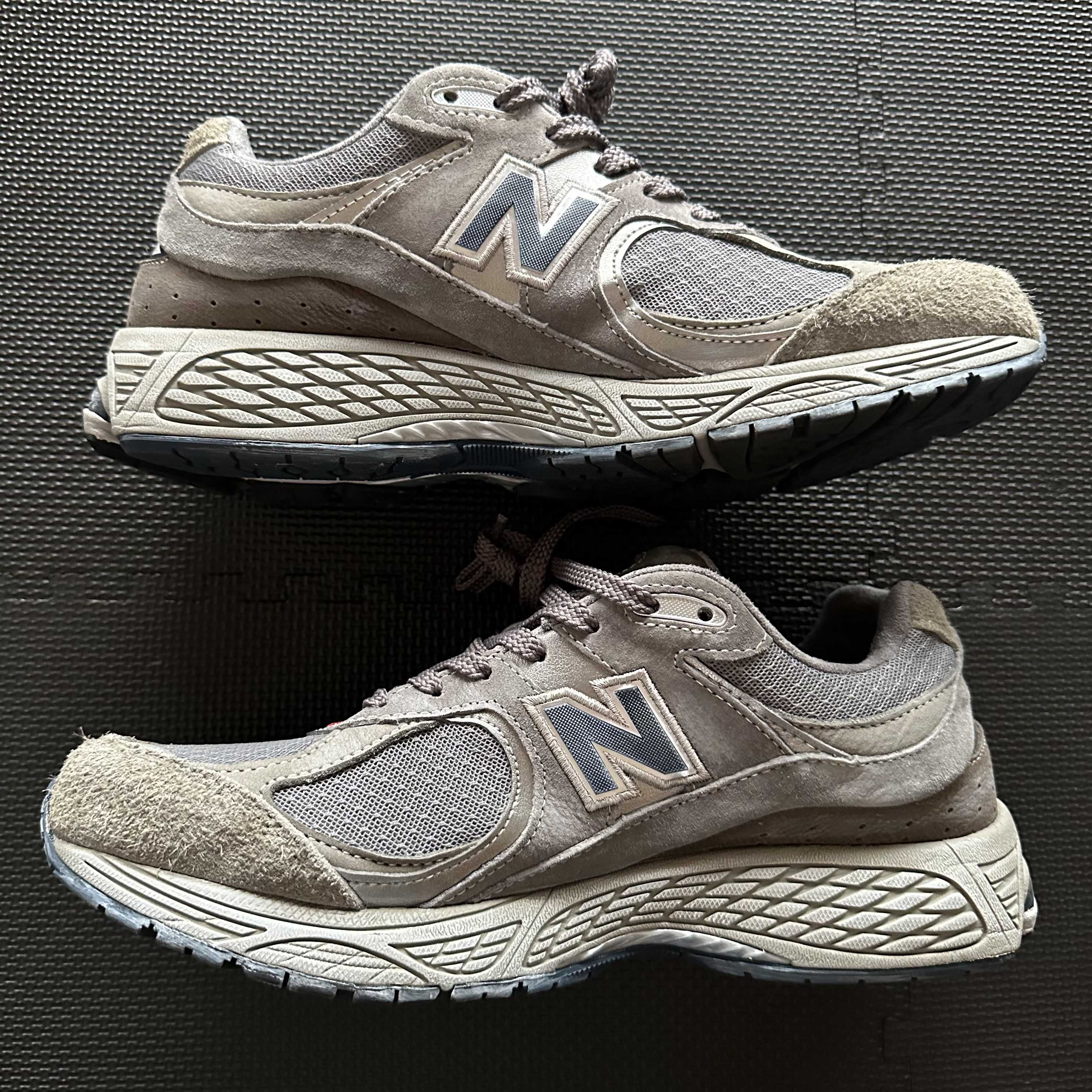New Balance 2002R "Gray"