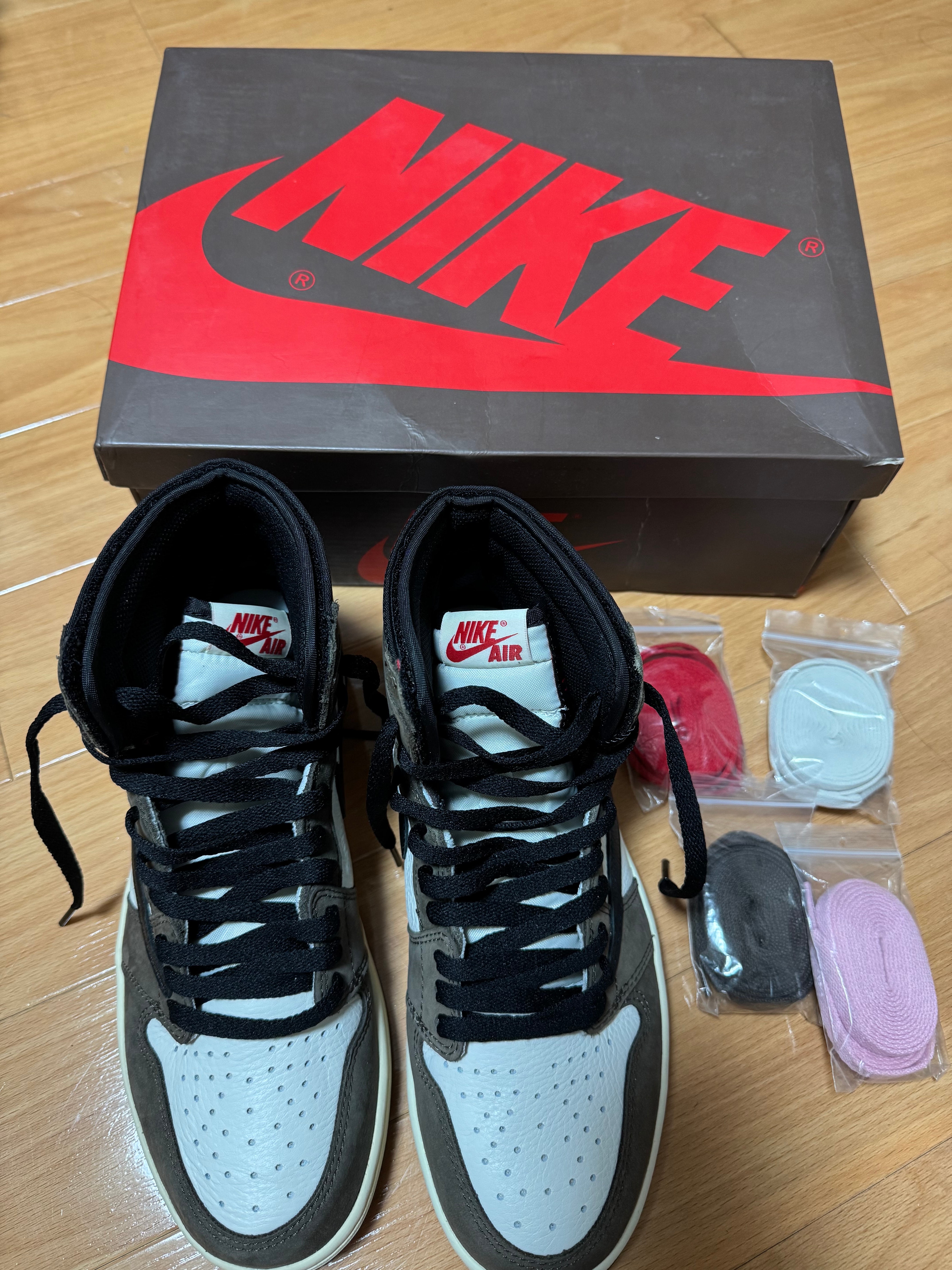 Travis Scott × Nike Air Jordan 1 Retro High OG TS SP "Sail/Dark Mocha"