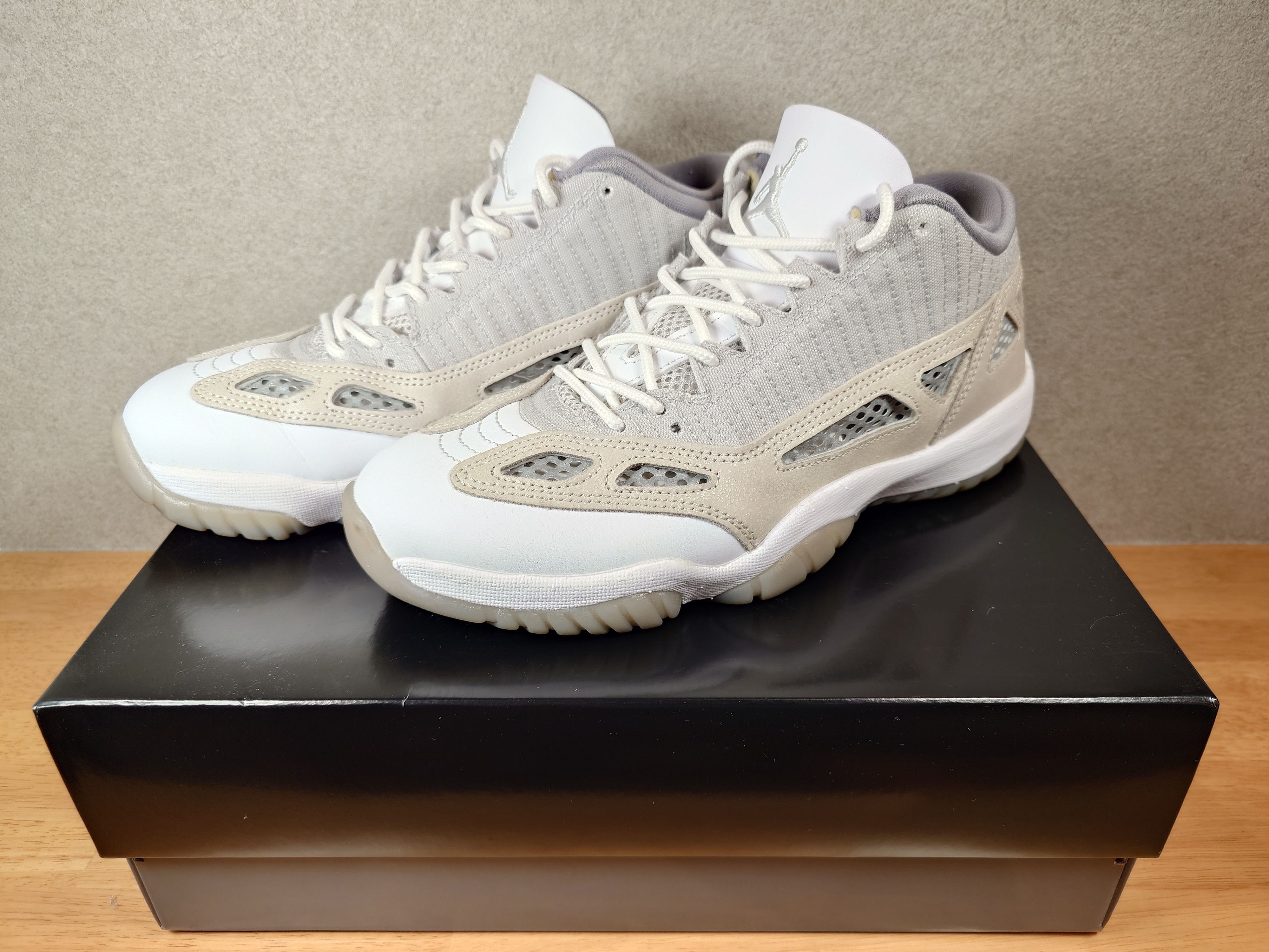 Nike Air Jordan 11 Low IE "Light Orewood Brown"