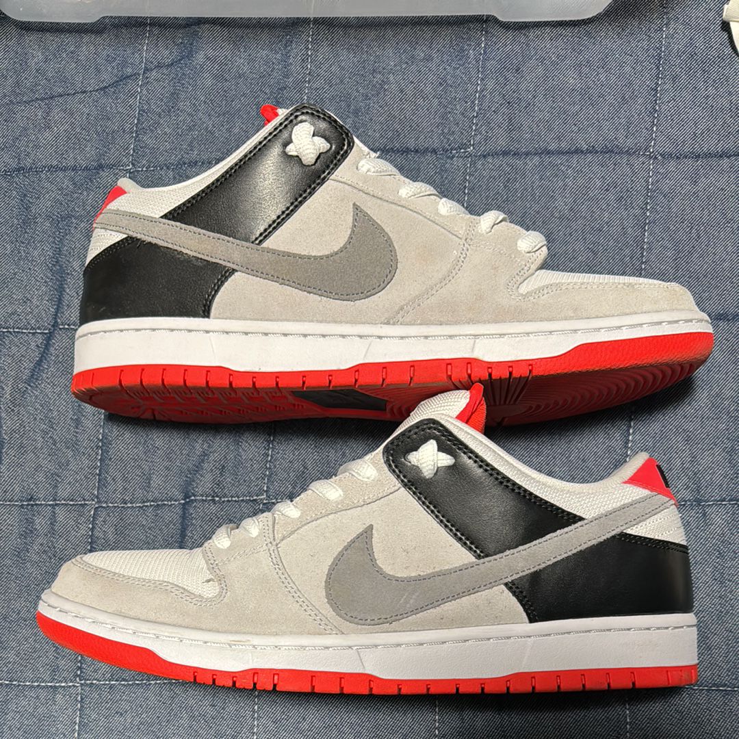 Nike SB Dunk Low "Infrared"